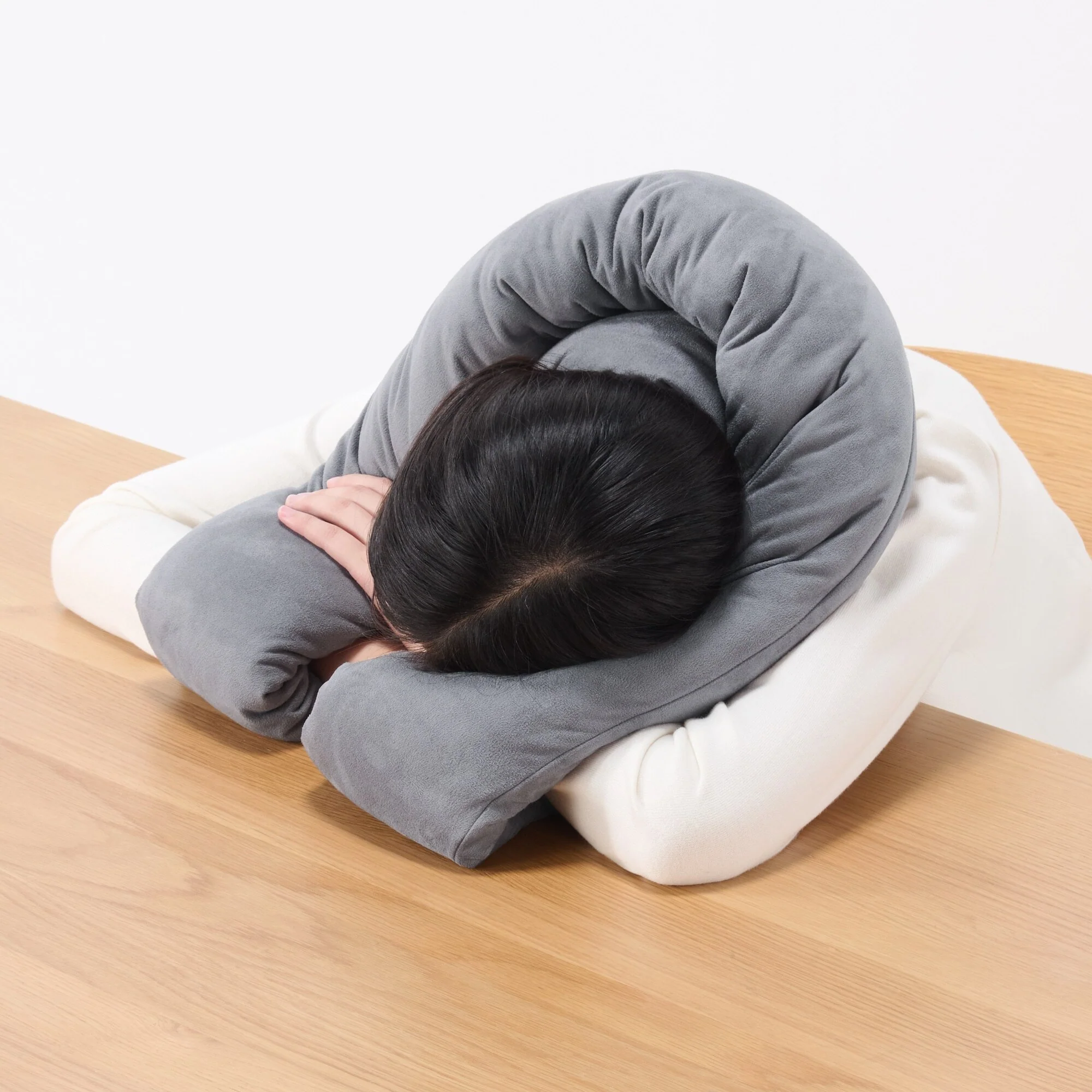 Soft Loop Cushion - Image 14
