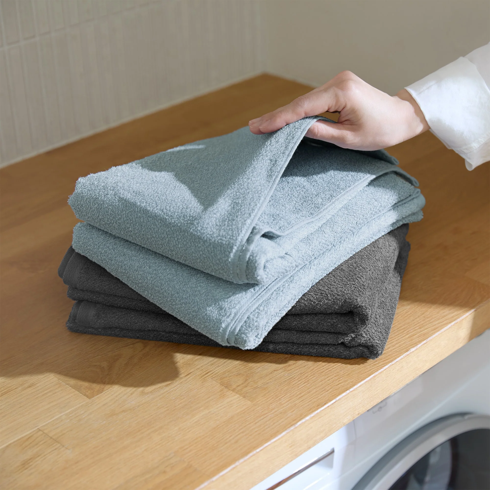 Soft Thin Bath Towel - Image 25