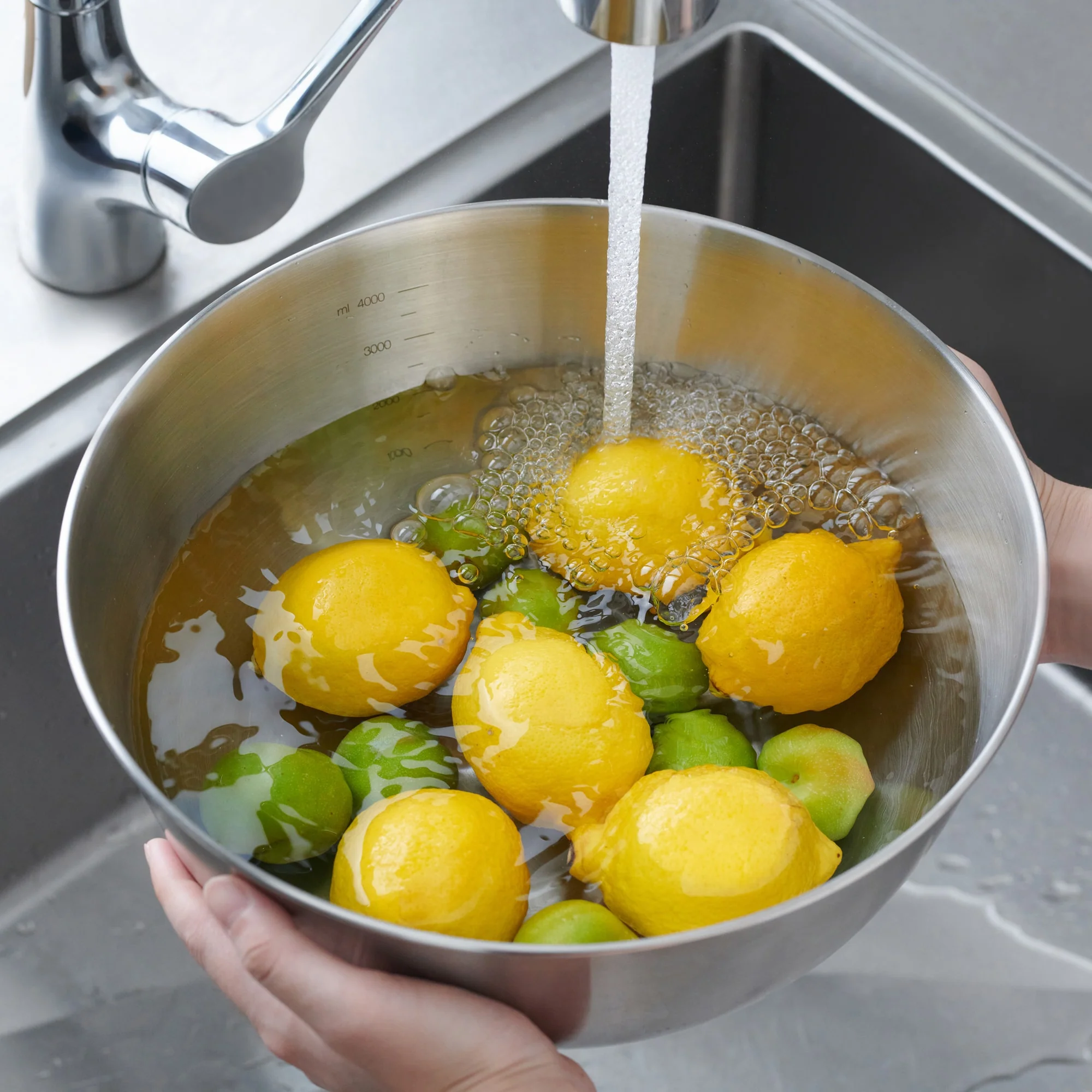 Stainless Steel Bowl - Dia. 28 cm - Image 2