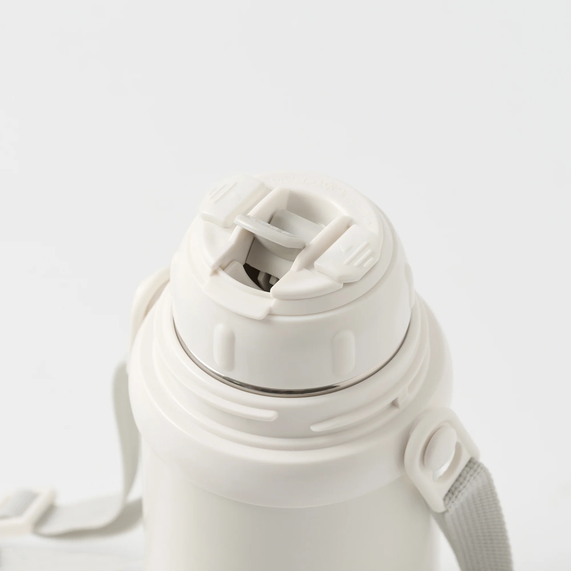Stainless Steel Vacuum Insulated Bottle - Image 12