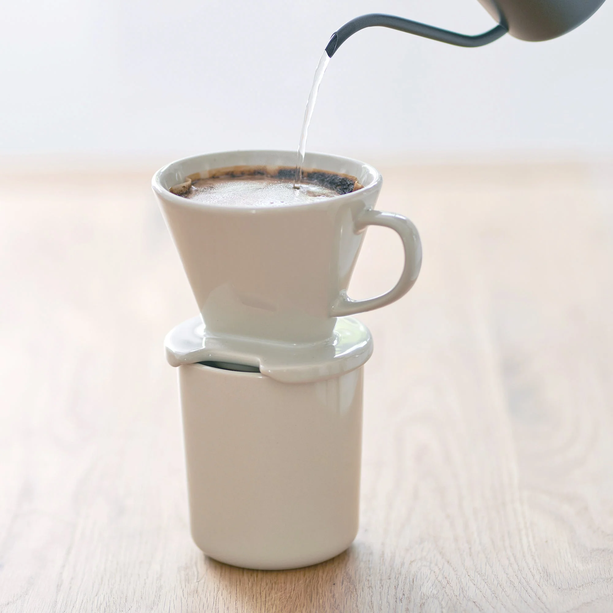 Stoneware Coffee Dripper - Grey Beige - Image 2