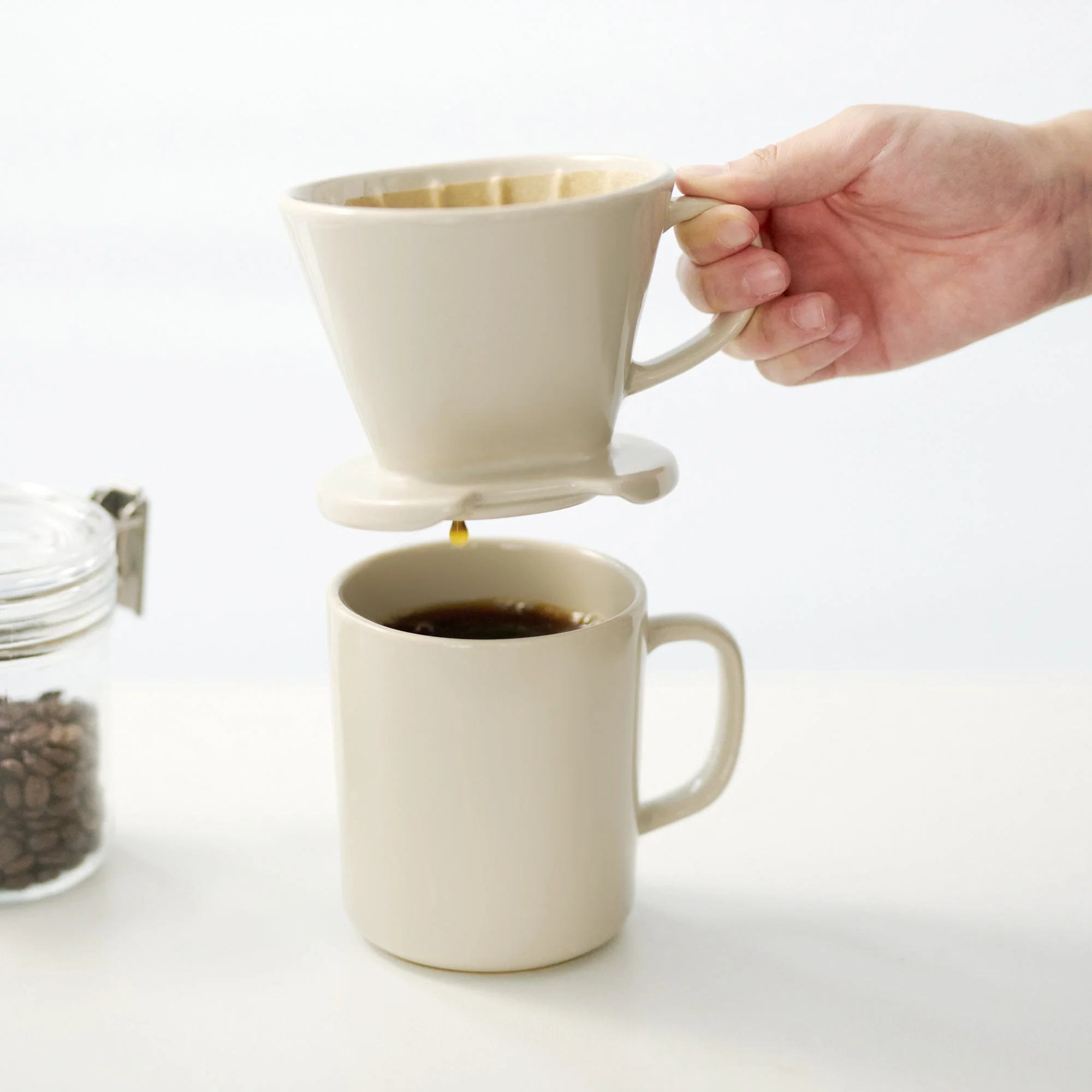 Stoneware Coffee Dripper - Grey Beige - Image 9