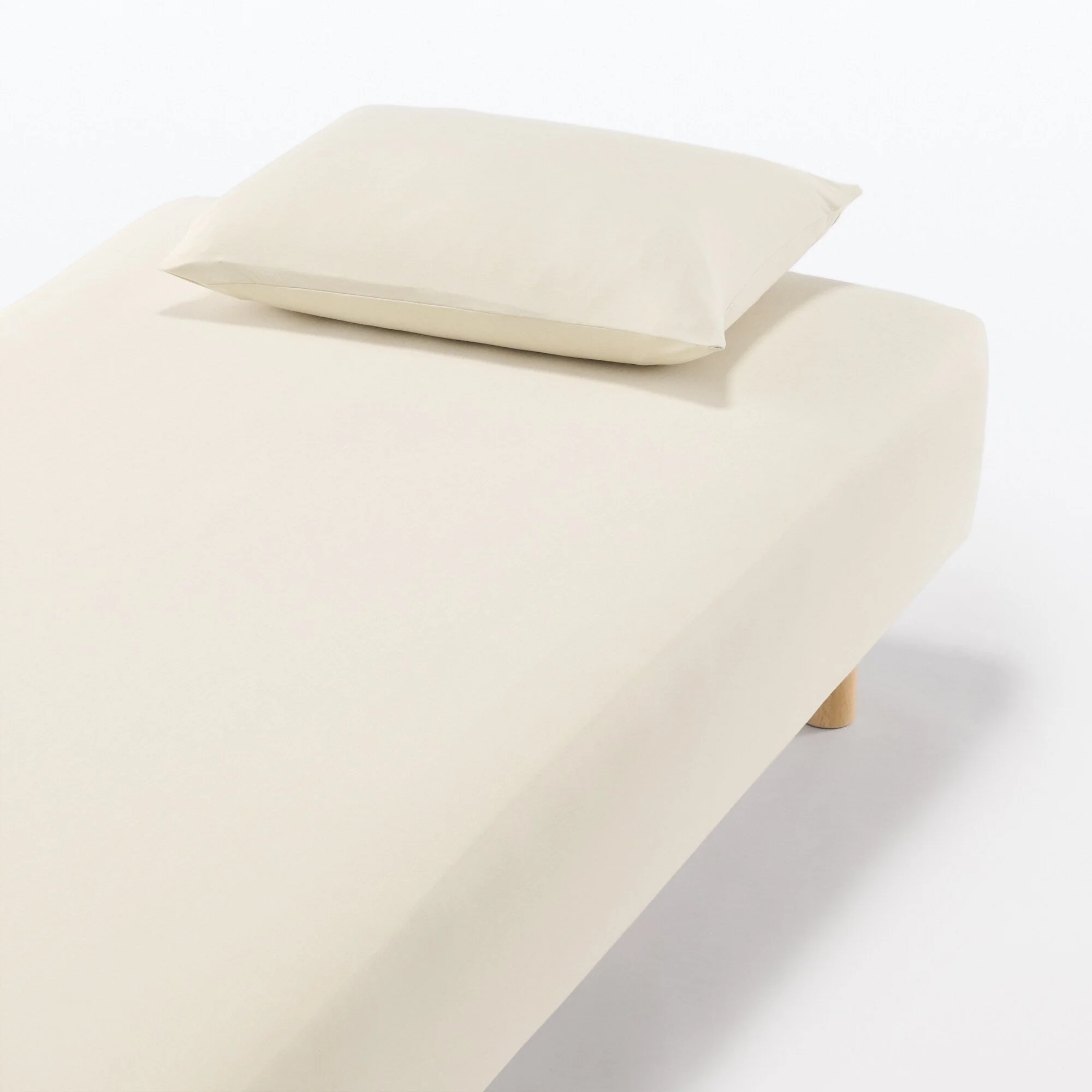 Stretchable Cool Touch Fitted Sheet - Image 11