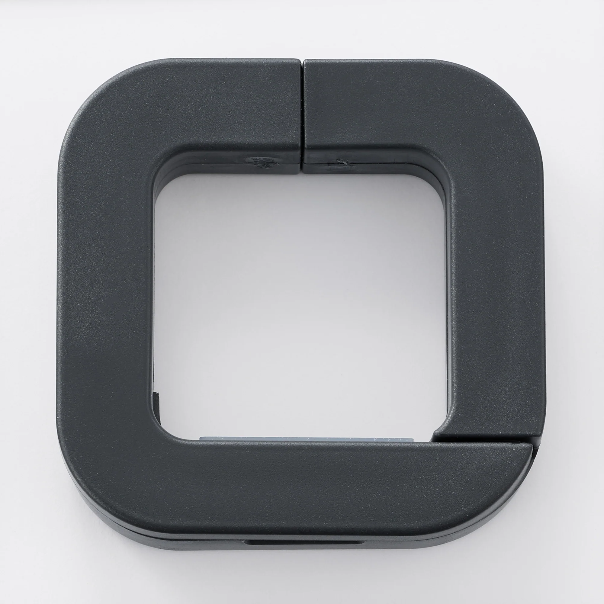 Travel Bag Hanger - Image 13