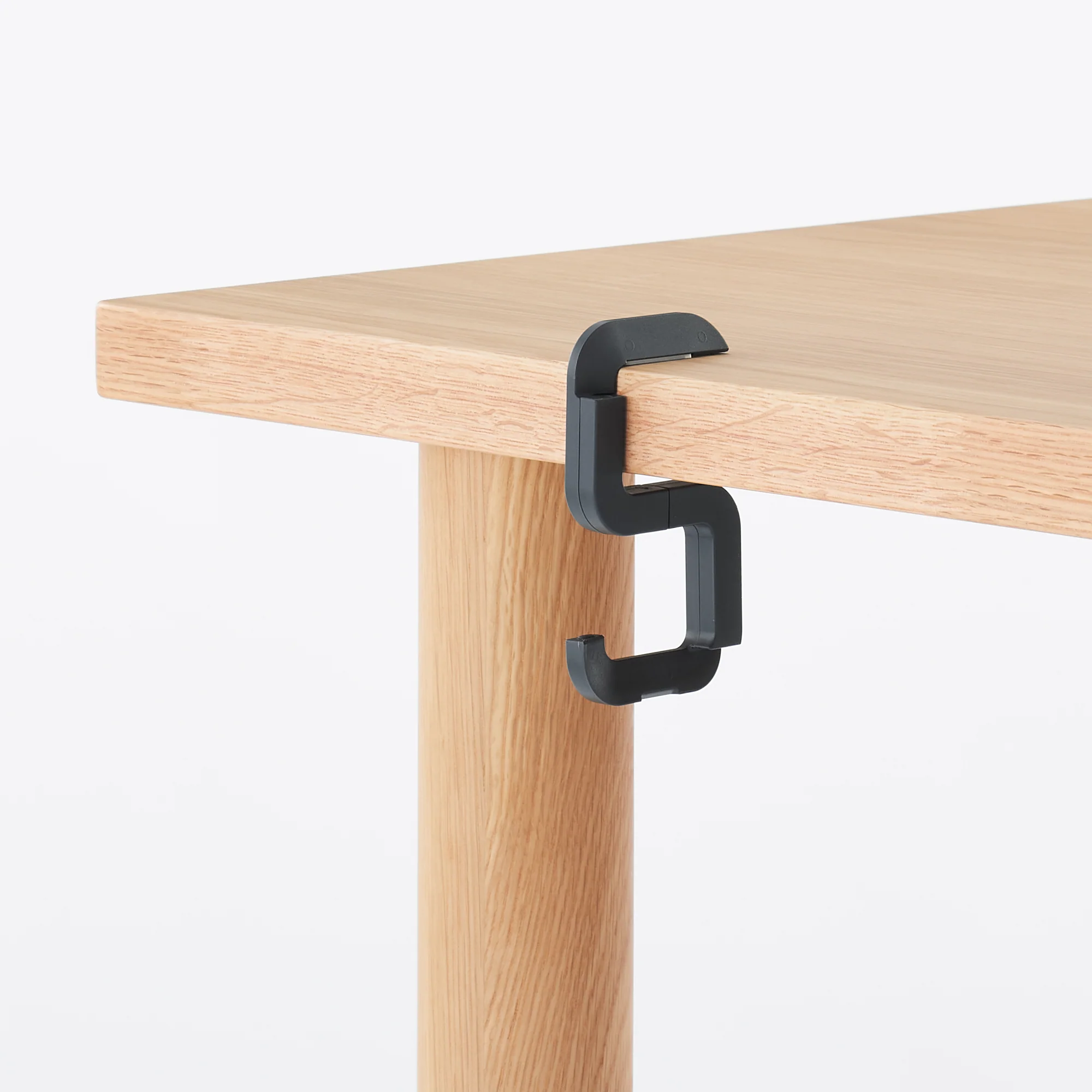 Travel Bag Hanger - Image 17