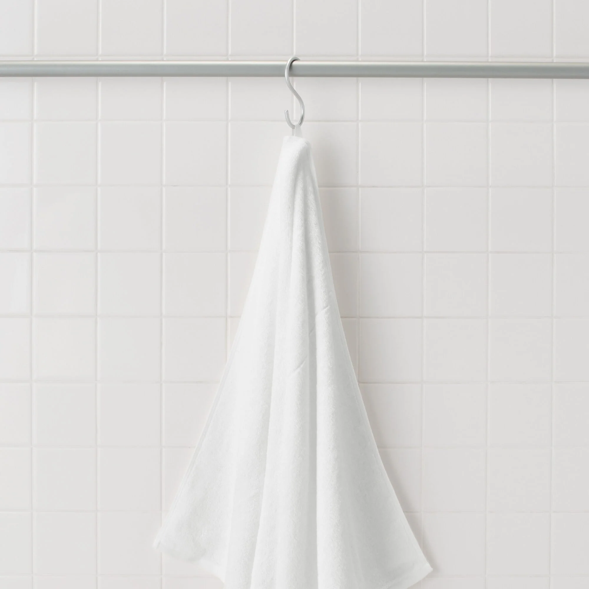 Twin Pile Large Bath Towel with Loop - Image 13