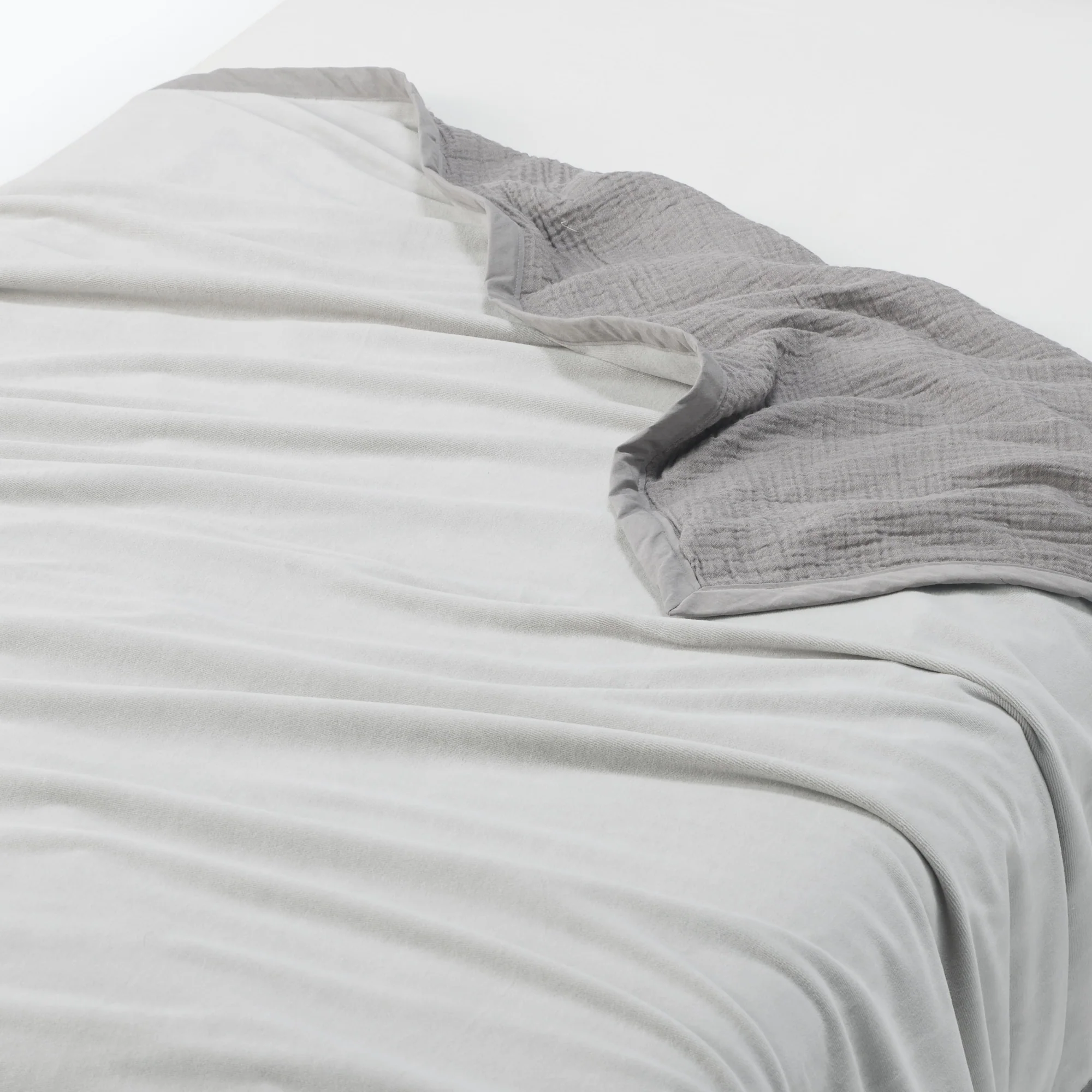 Velour Gauze Reversible Blanket - Double - Image 2
