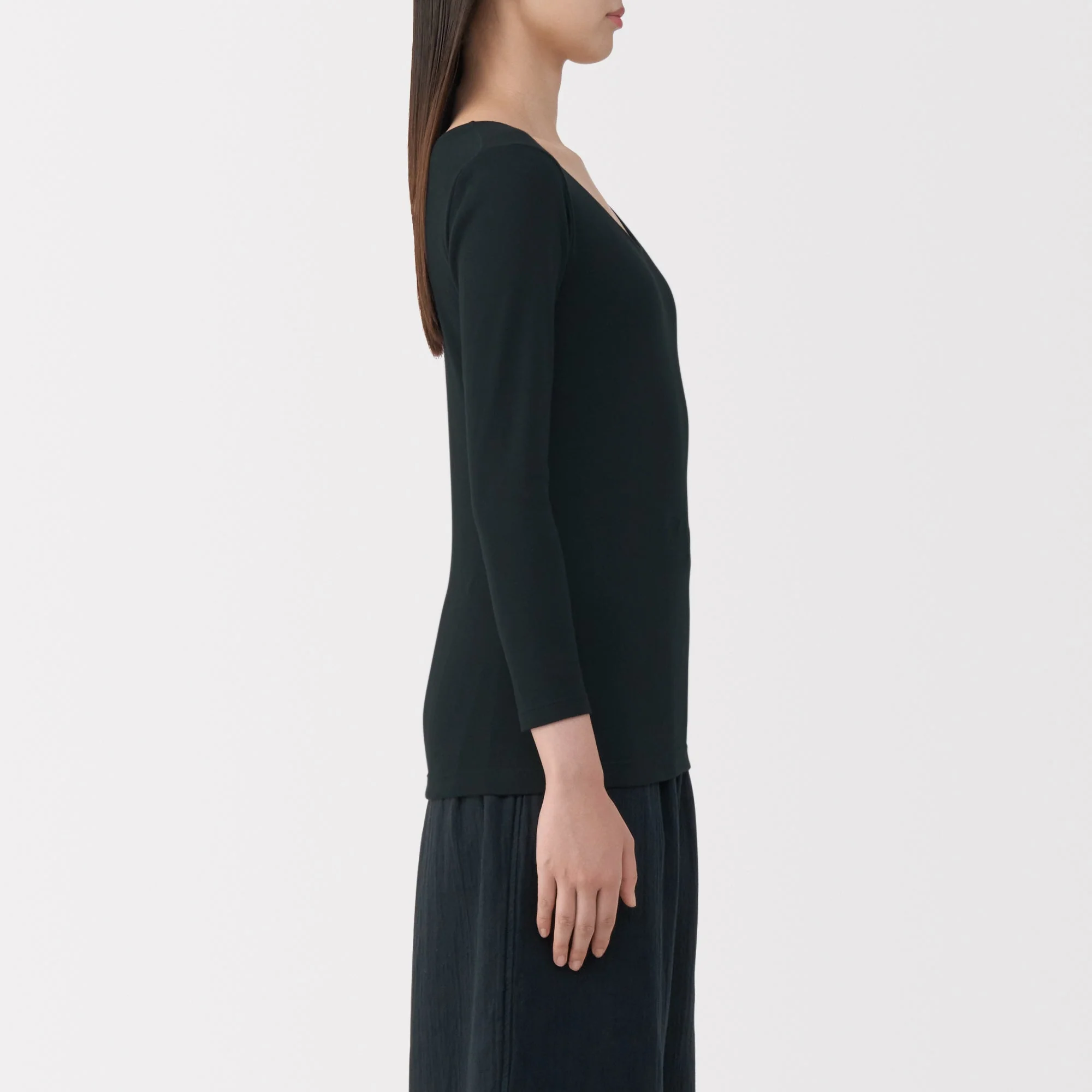Warm Cotton U-Neck T-Shirt - Image 5