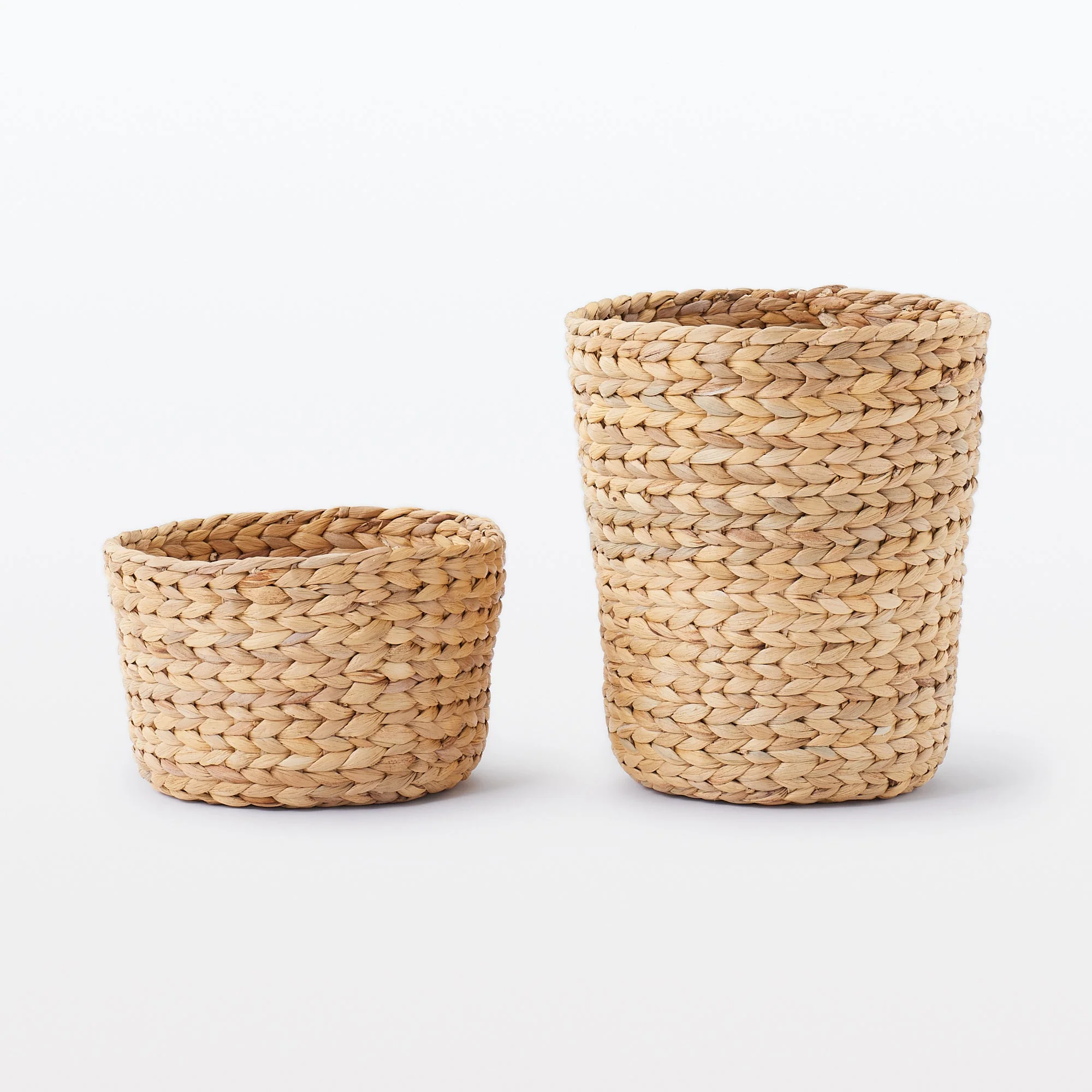 Water Hyacinth Basket - Round - Shallow Dia. 25 x H16 cm - Image 5