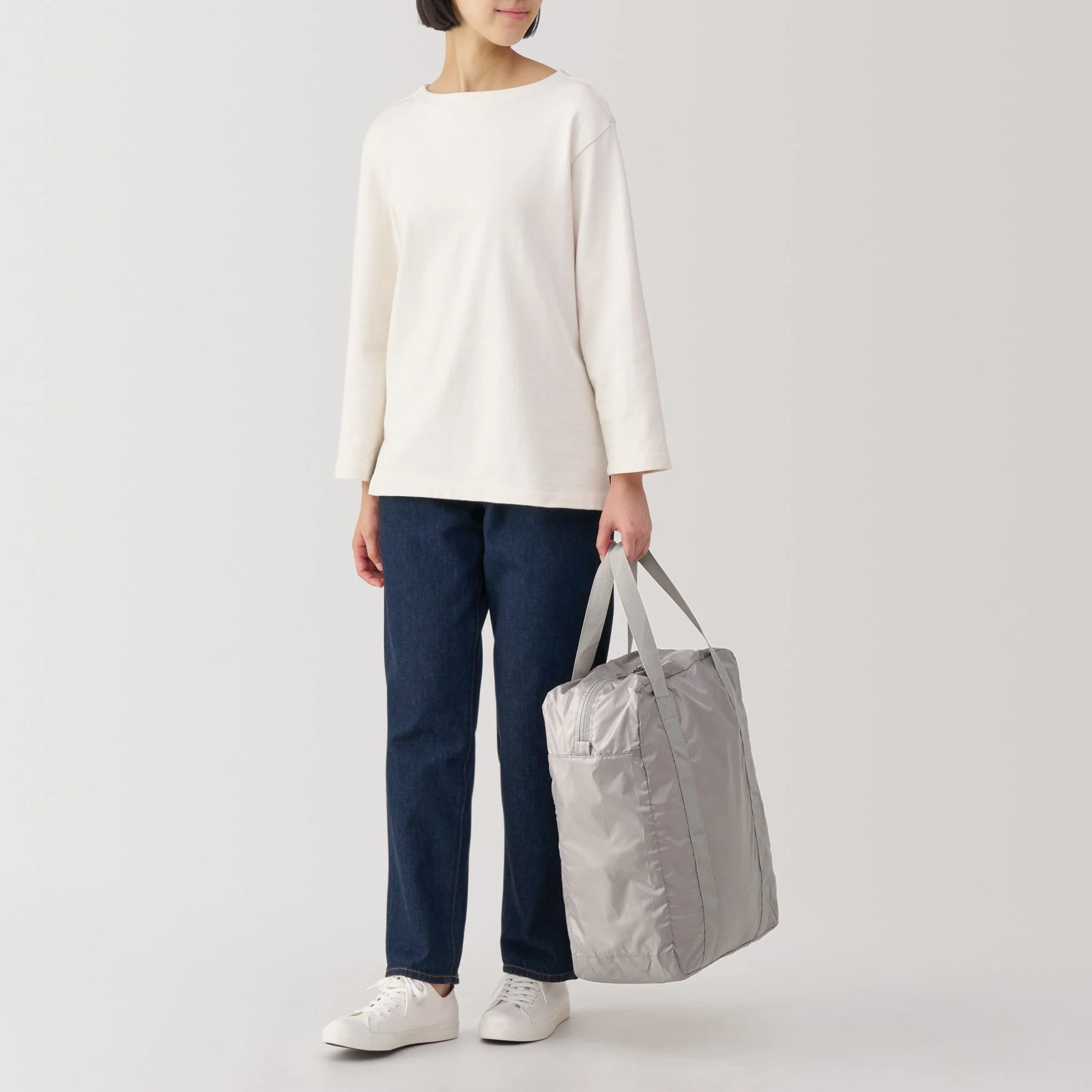 Water Repellent Tall Boston Bag - Image 7