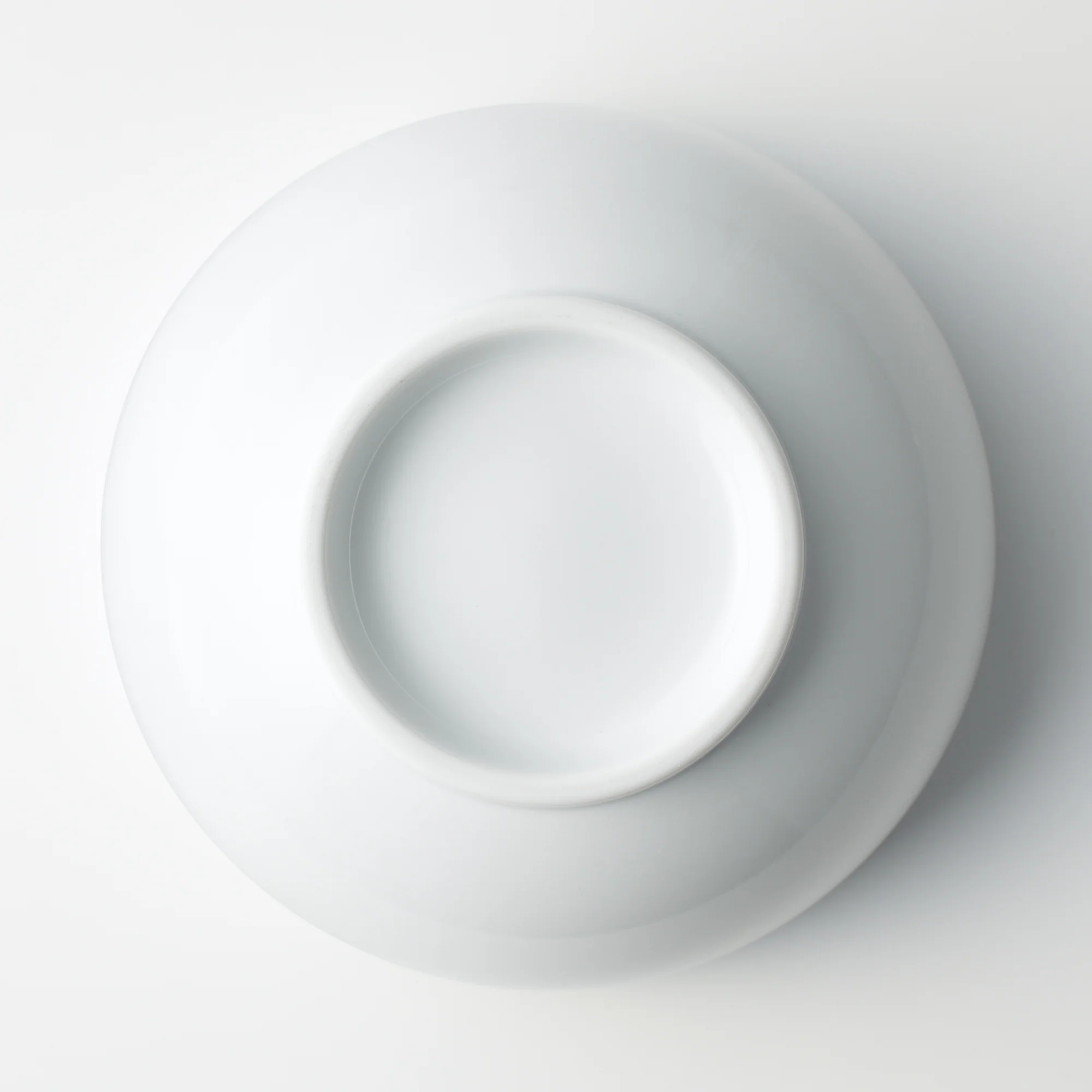 White Porcelain Donburi Bowl - Image 4