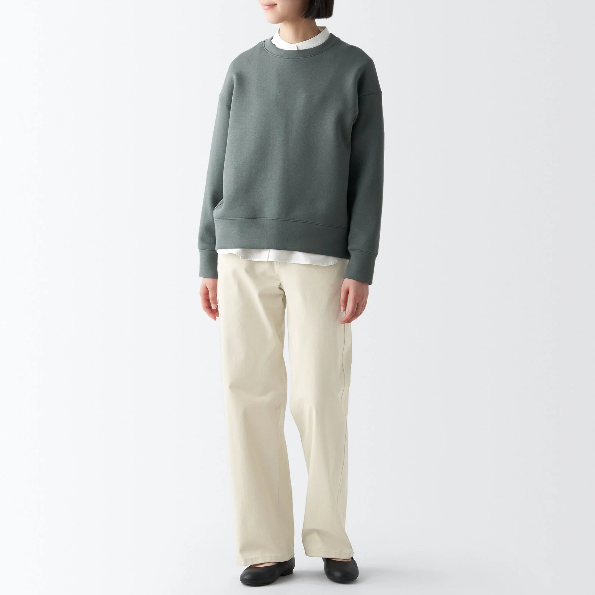 Women's 4-Way Stretch Chino Wide Straight Pants (L 32inch / 82cm)