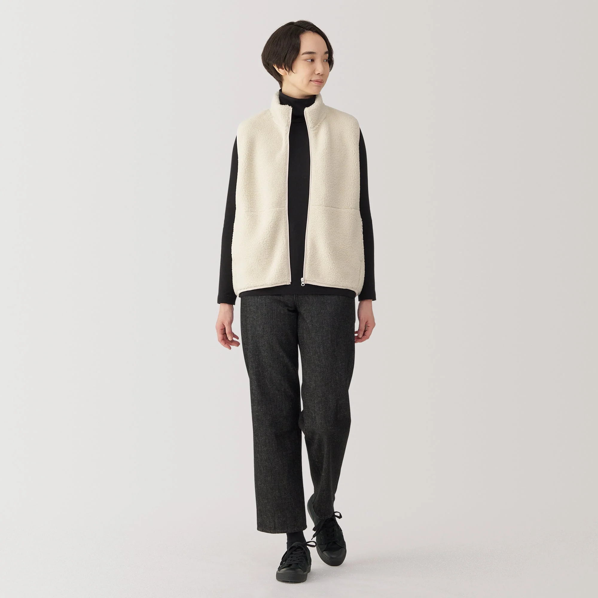 Women's Boa Fleece Vest - Image 13
