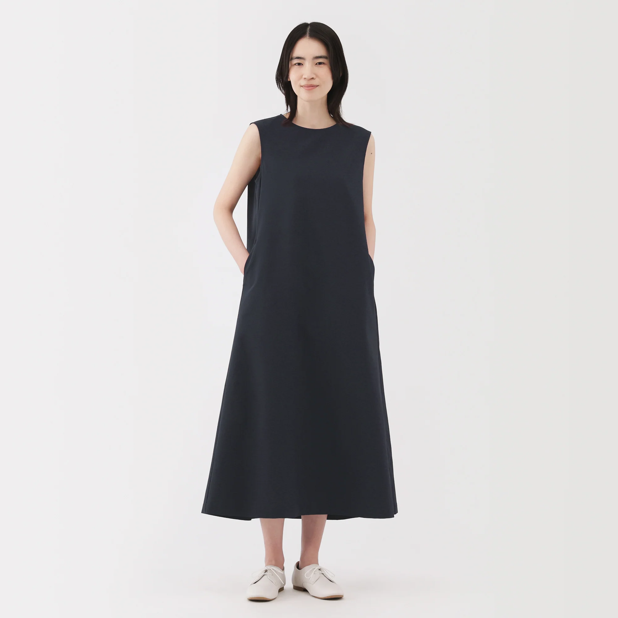 Breathable Seersucker Sleeveless Dress - Image 13