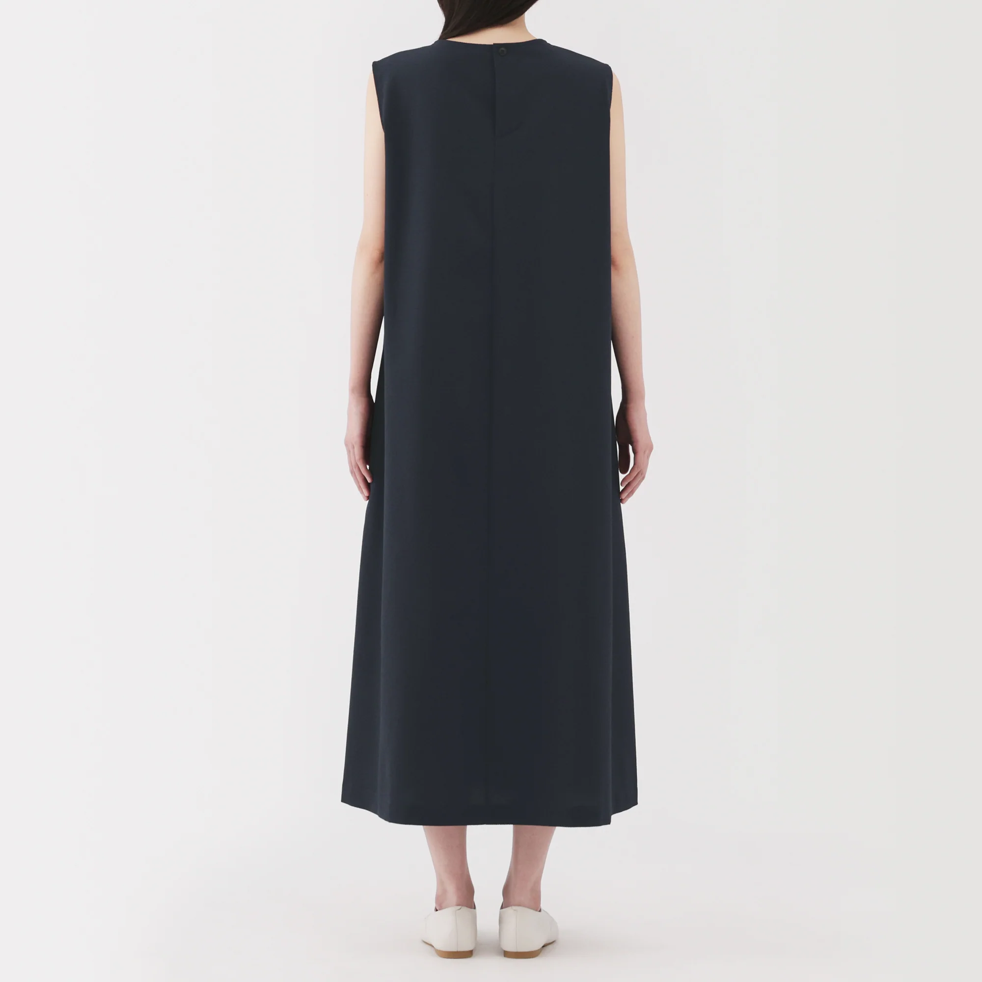 Breathable Seersucker Sleeveless Dress - Image 16