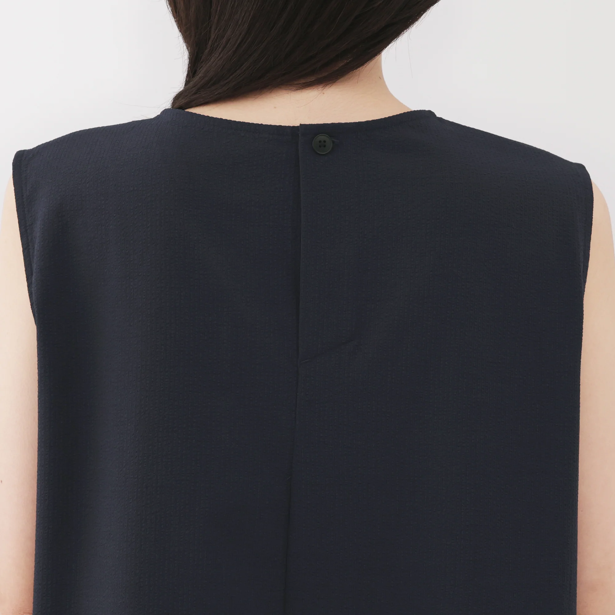 Breathable Seersucker Sleeveless Dress - Image 18