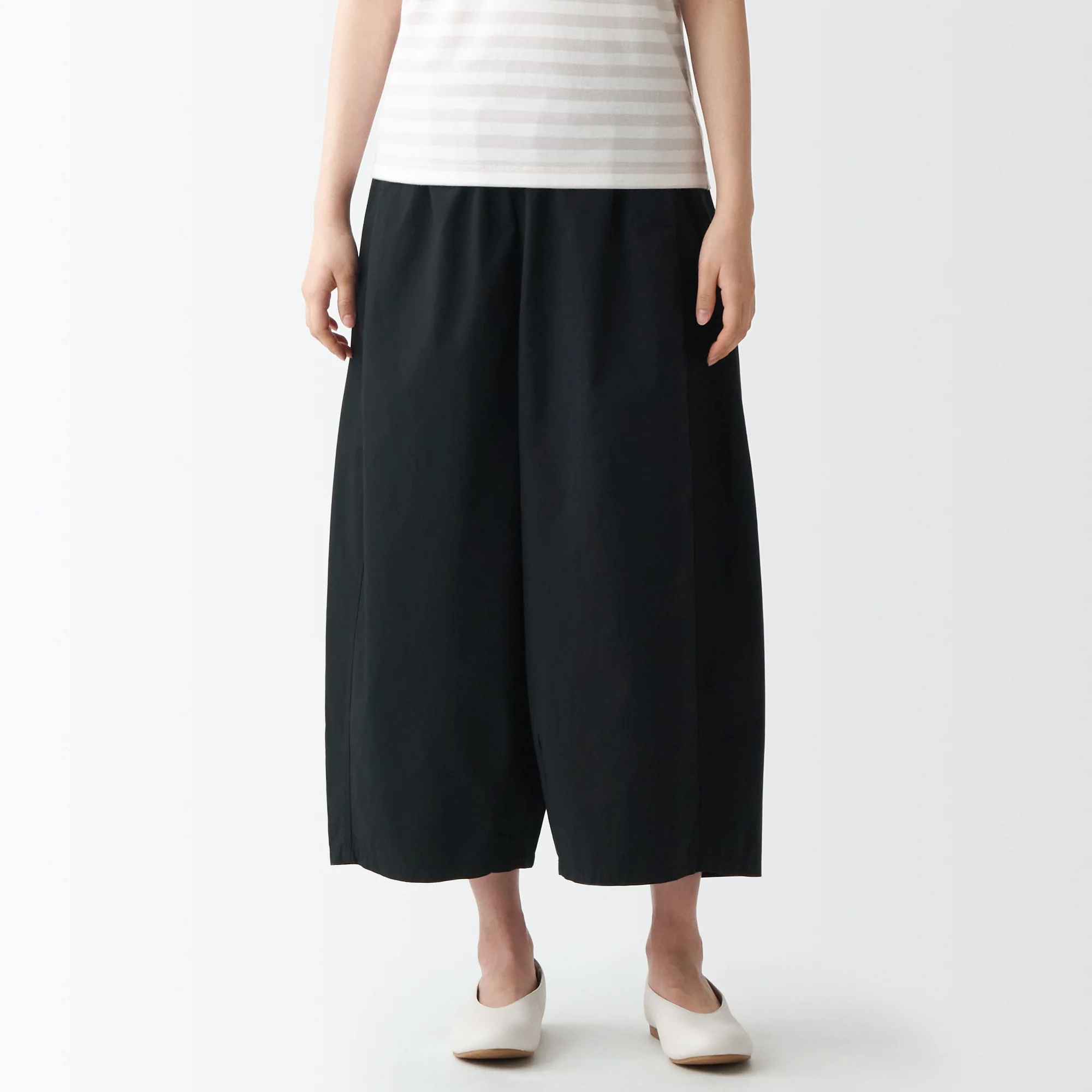 Women's Densely Woven Wide Pants One Size - Image 12