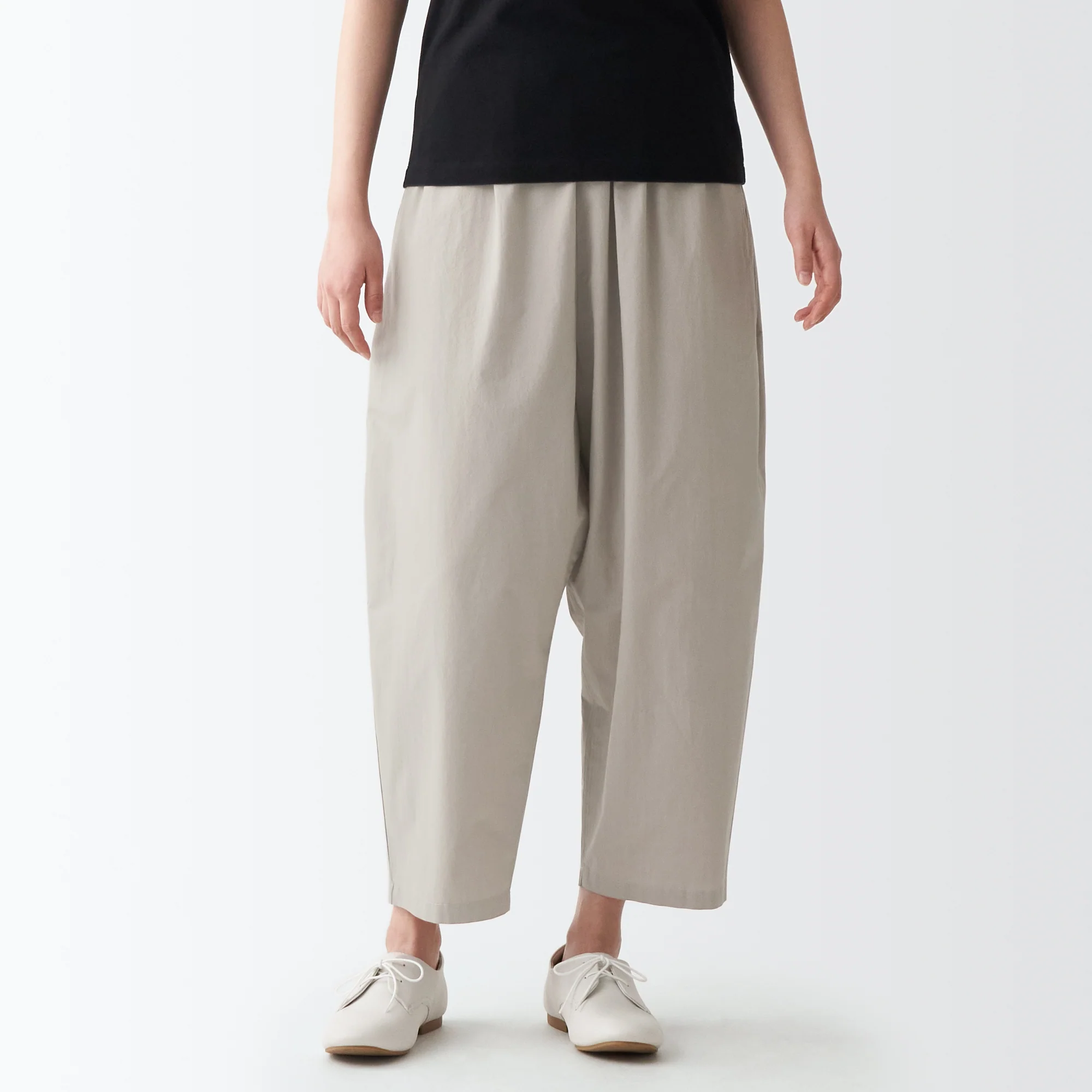 Women's Densely Woven Wide Tapered Pants One Size