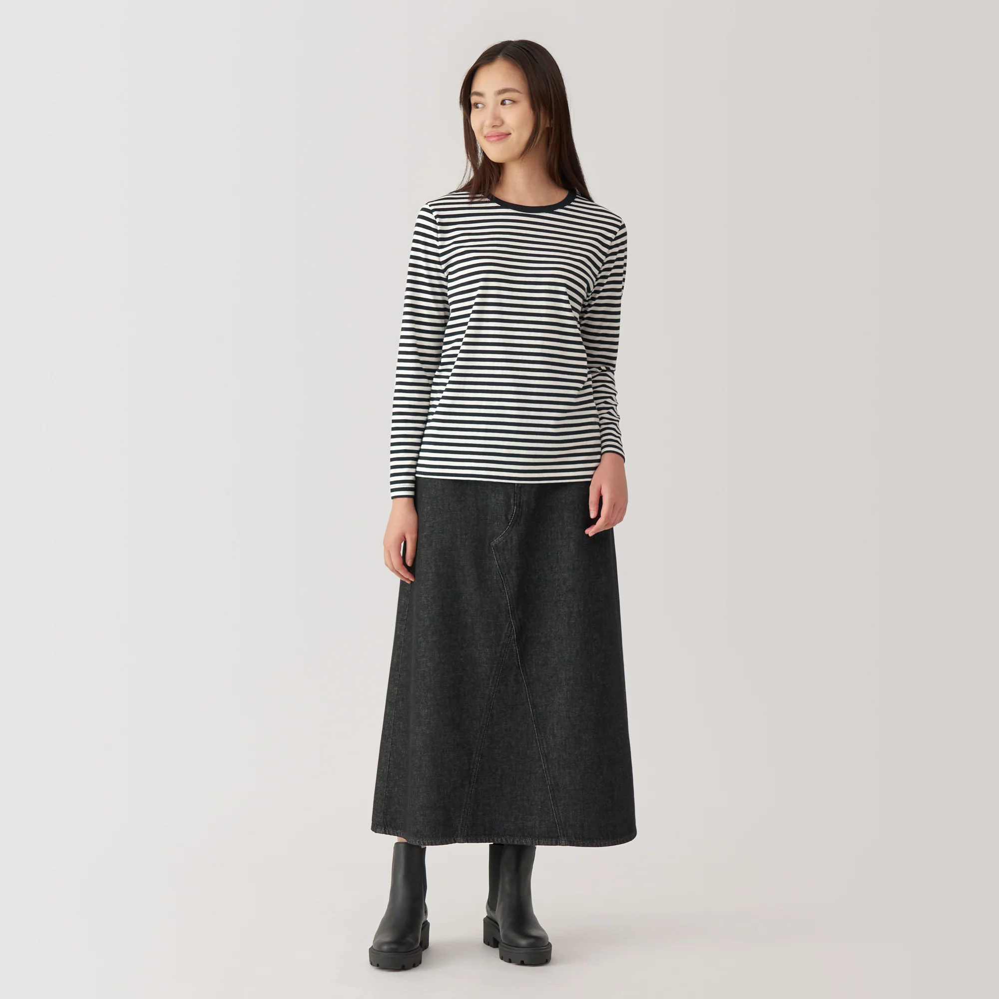 Women's Jersey Crew Neck Long Sleeve Striped T-Shirt - Image 12