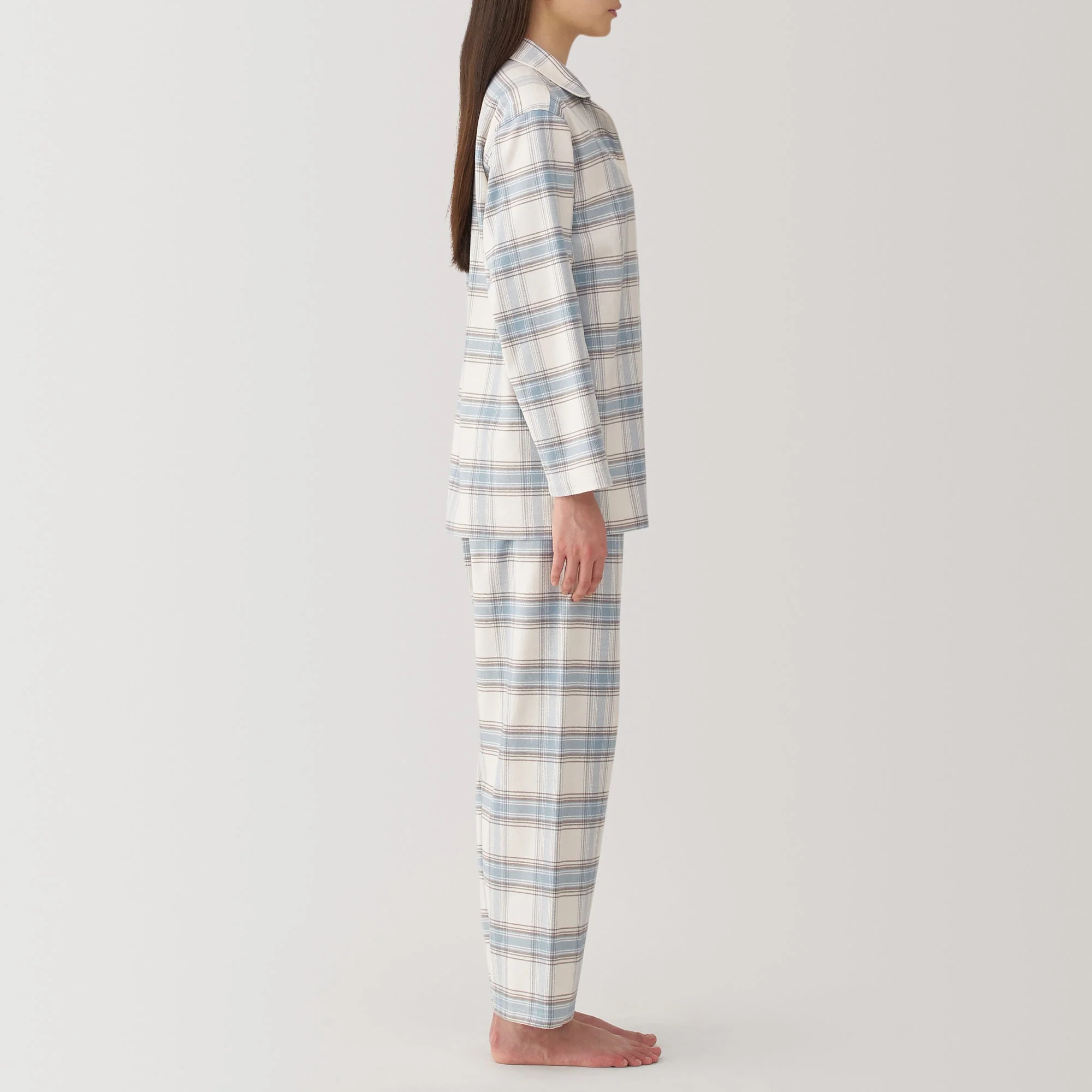 Women's Side Seamless Flannel Pajamas - Image 5