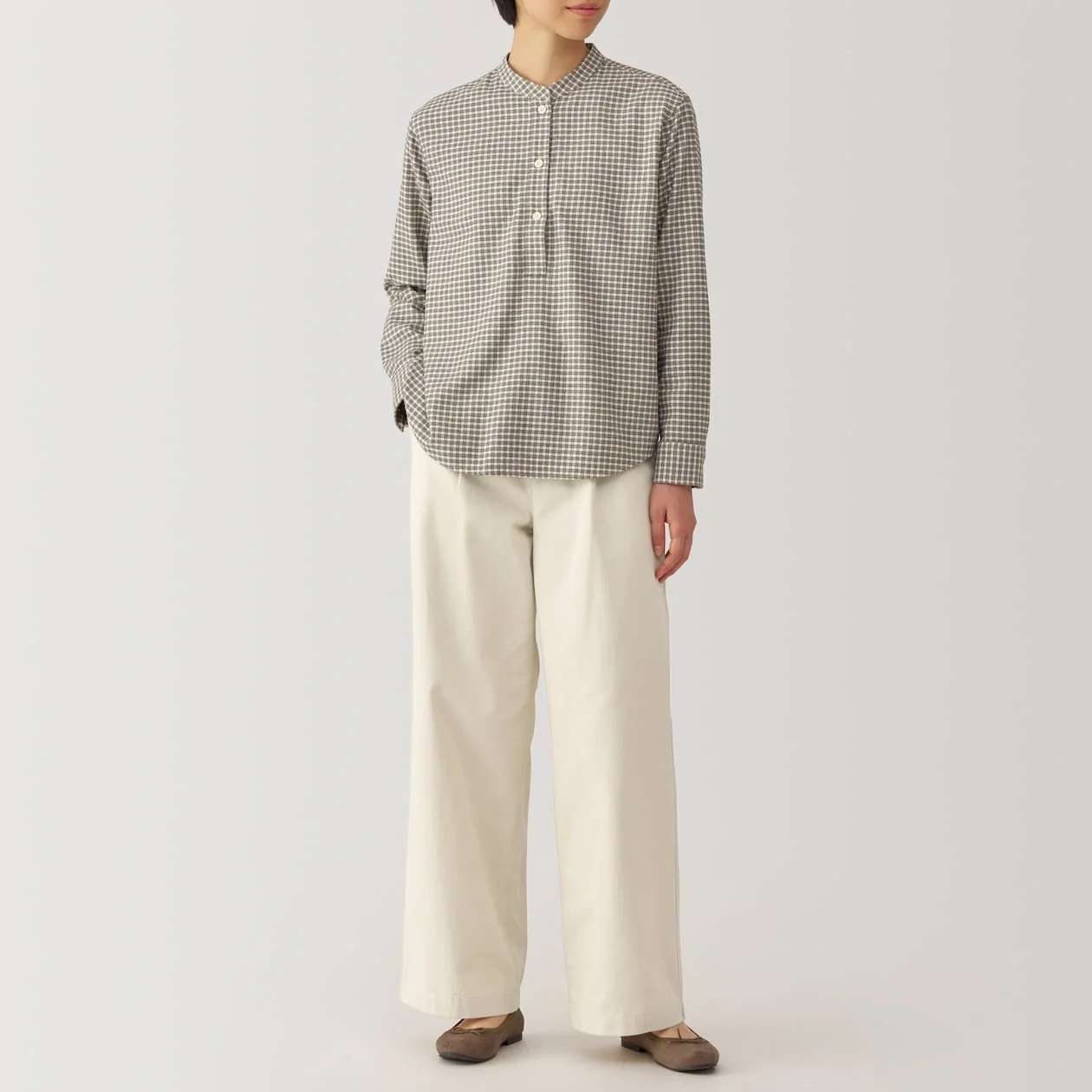 Women's Slub Yarn Chino Darted Wide Pants - Image 13