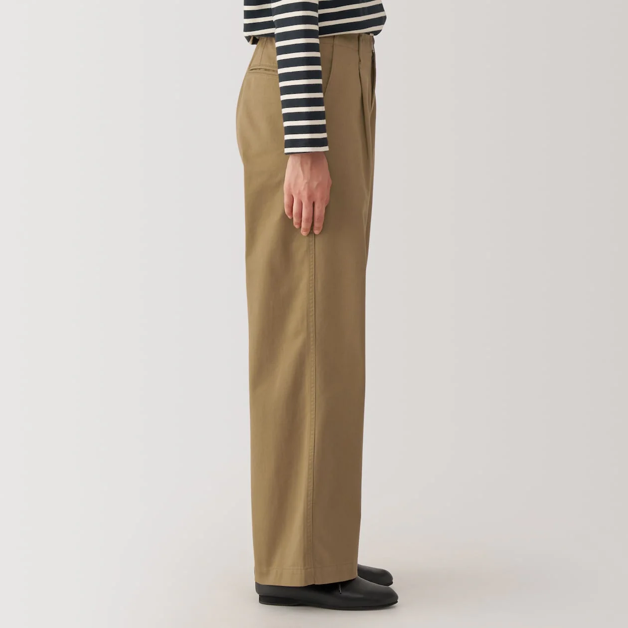 Women's Slub Yarn Chino Darted Wide Pants - Image 5