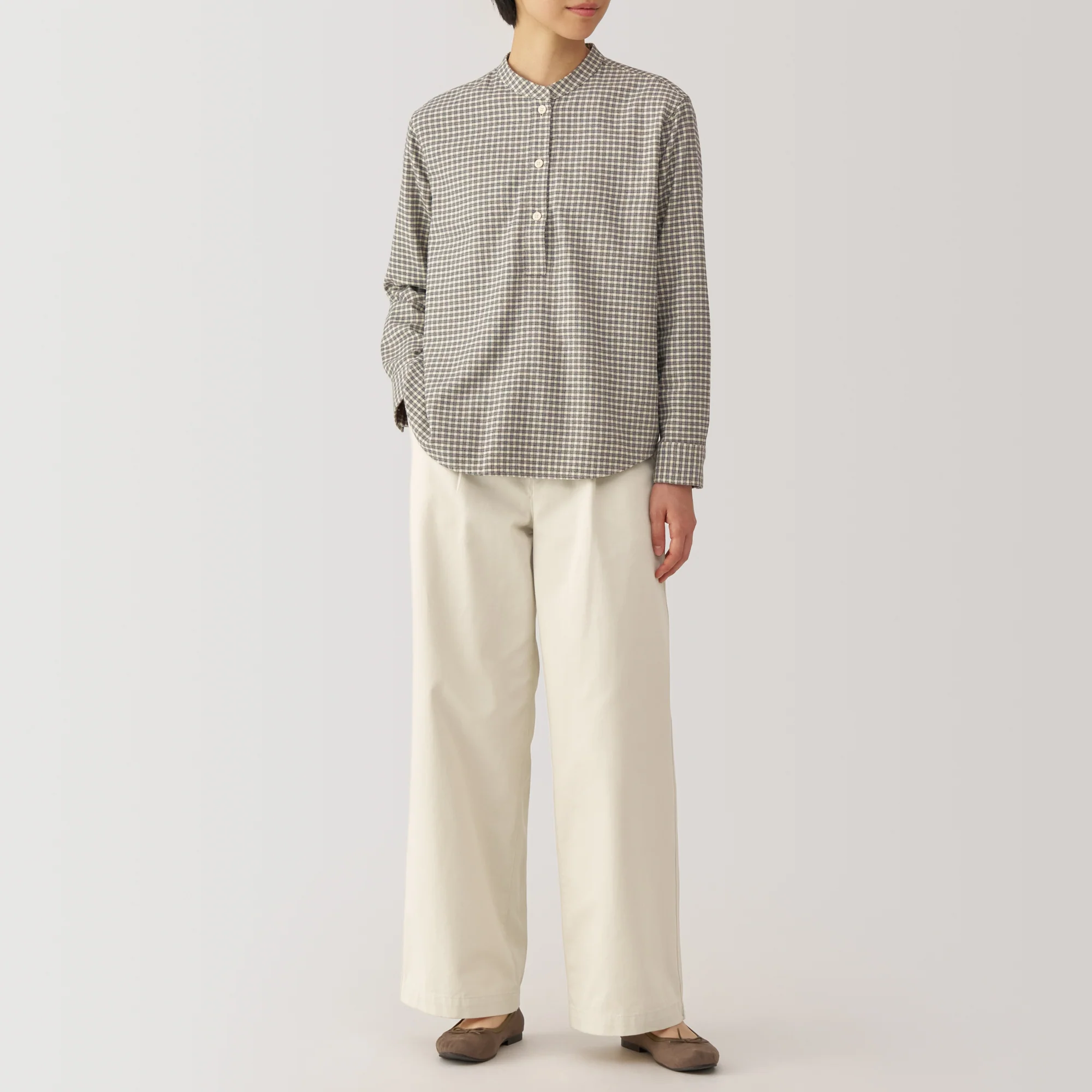 Women's Slub Yarn Chino Darted Wide Pants - Image 4