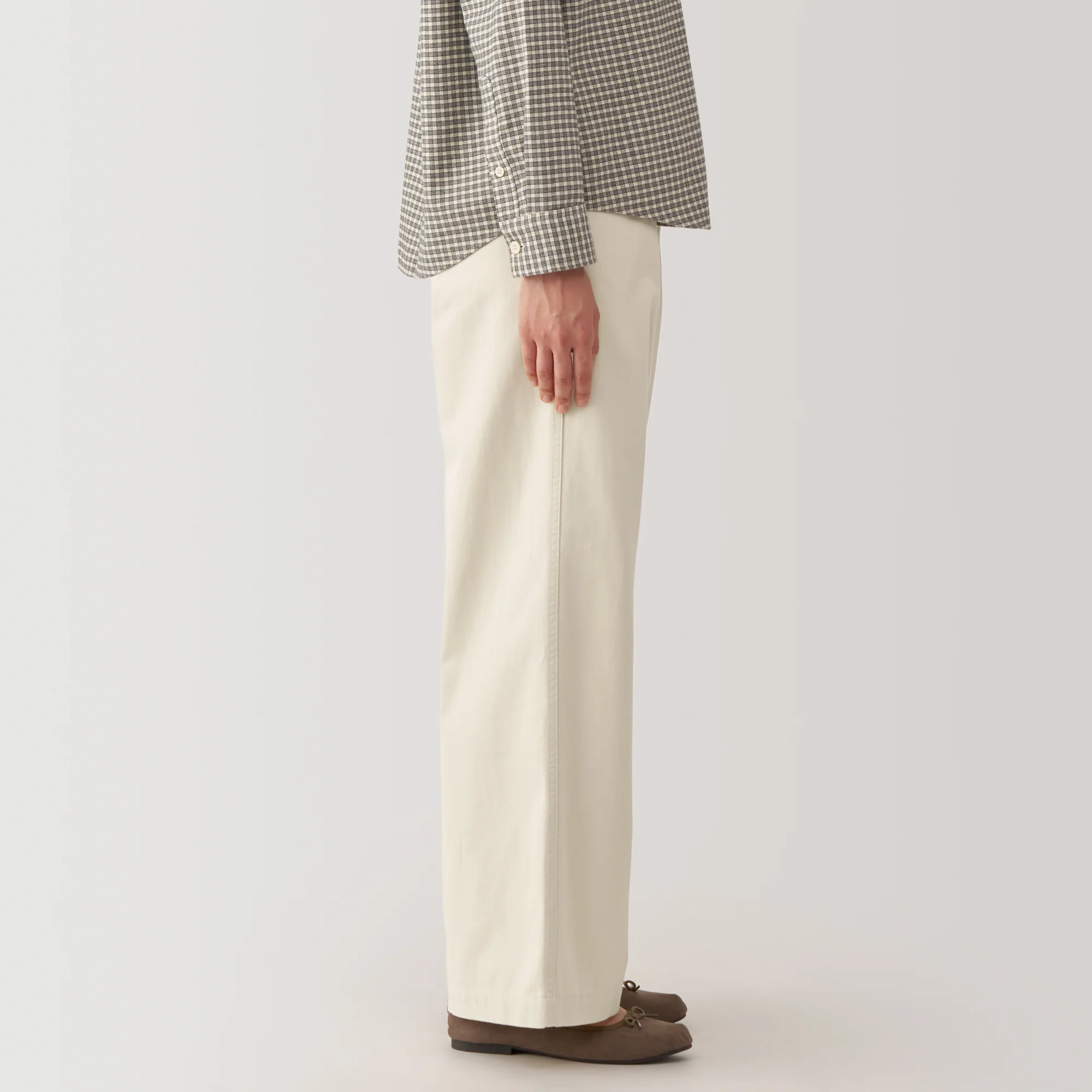 Women's Slub Yarn Chino Darted Wide Pants - Image 5