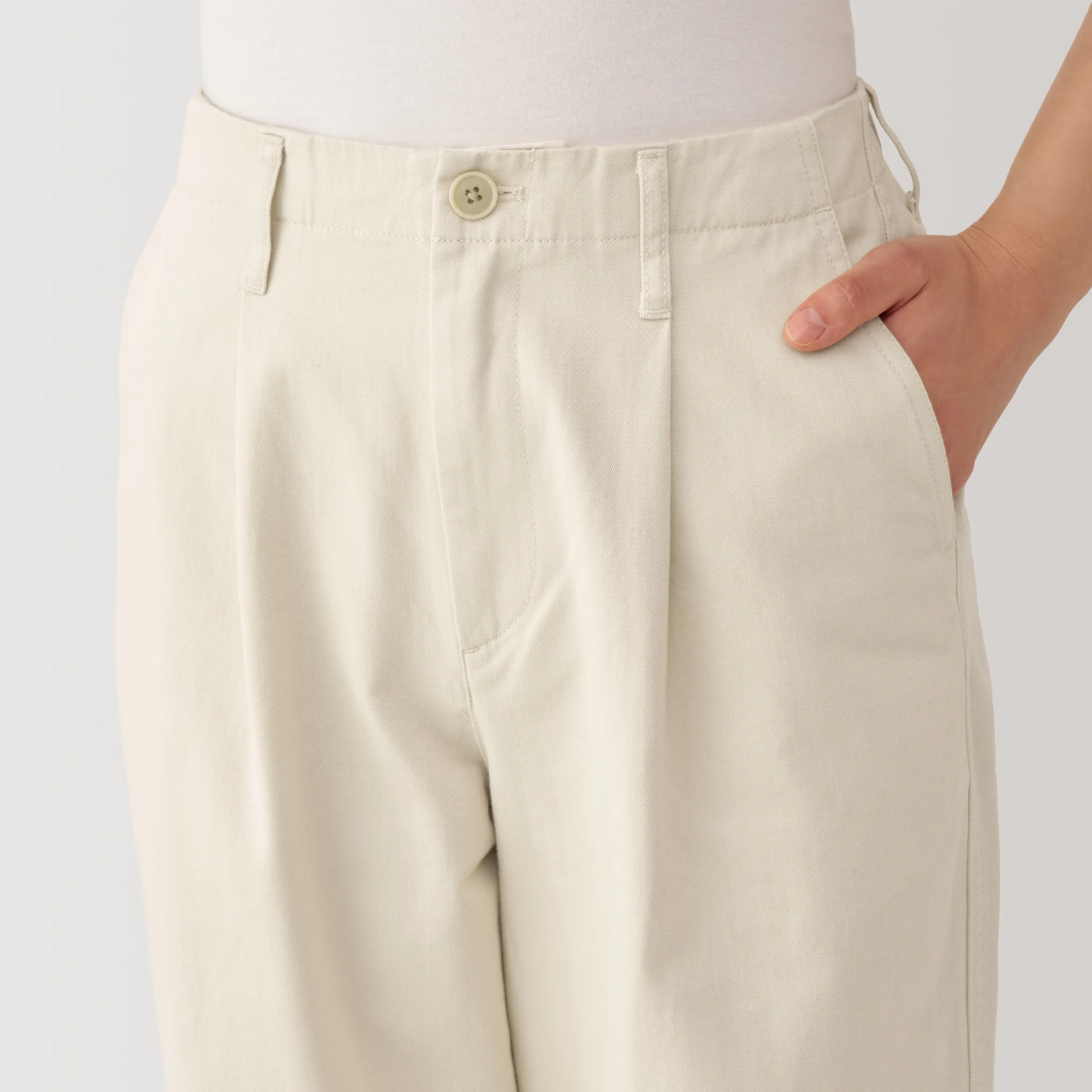 Women's Slub Yarn Chino Darted Wide Pants - Image 7