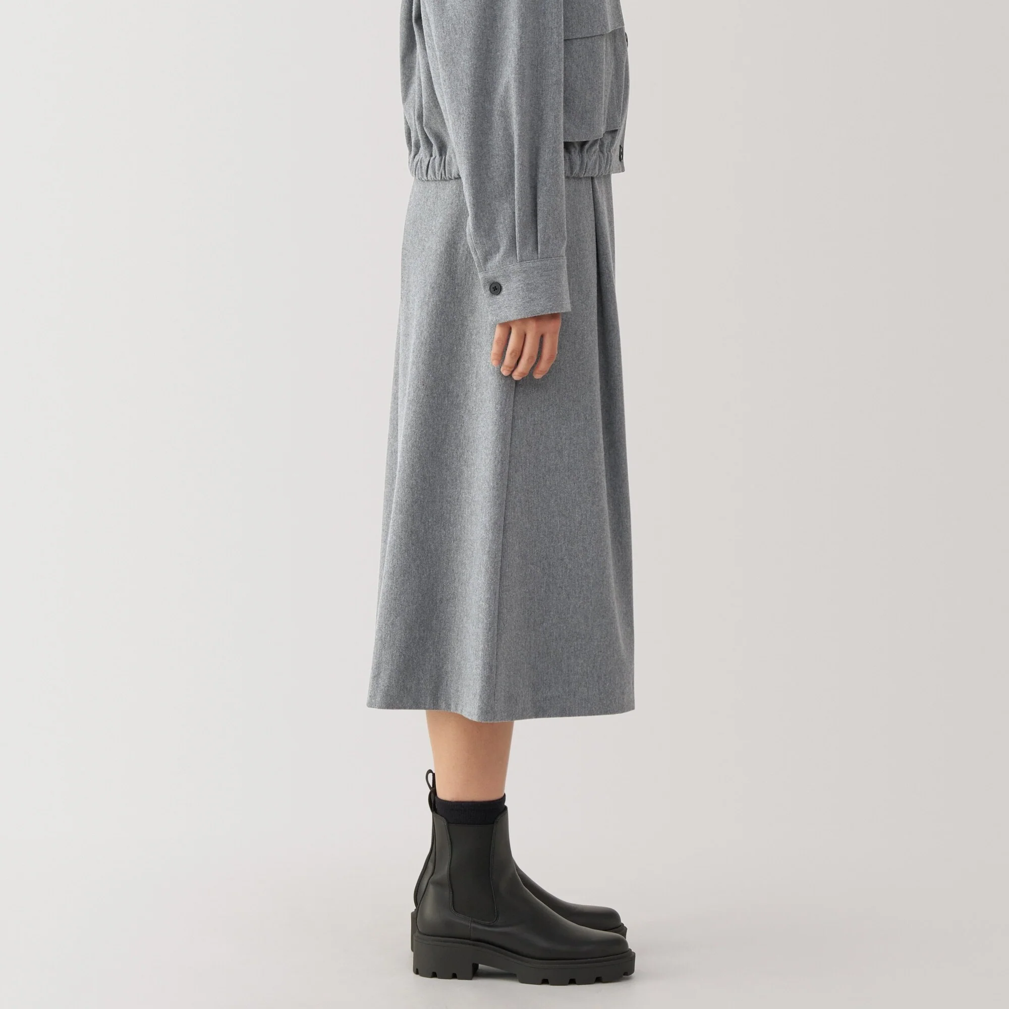 Women's Stretch Brushed Cropped Pants - Image 5