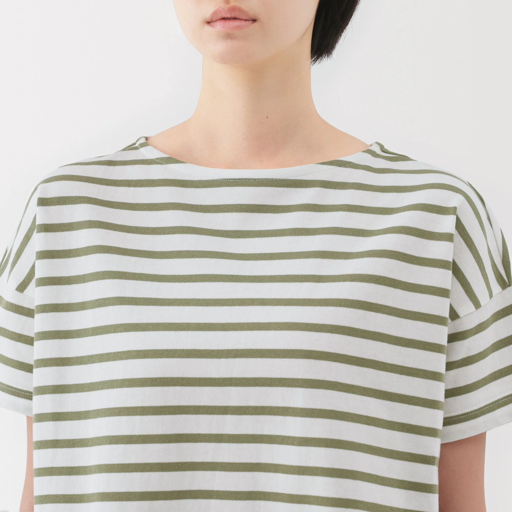 Women's Striped Boat Neck Short Sleeve T-Shirt - Image 23