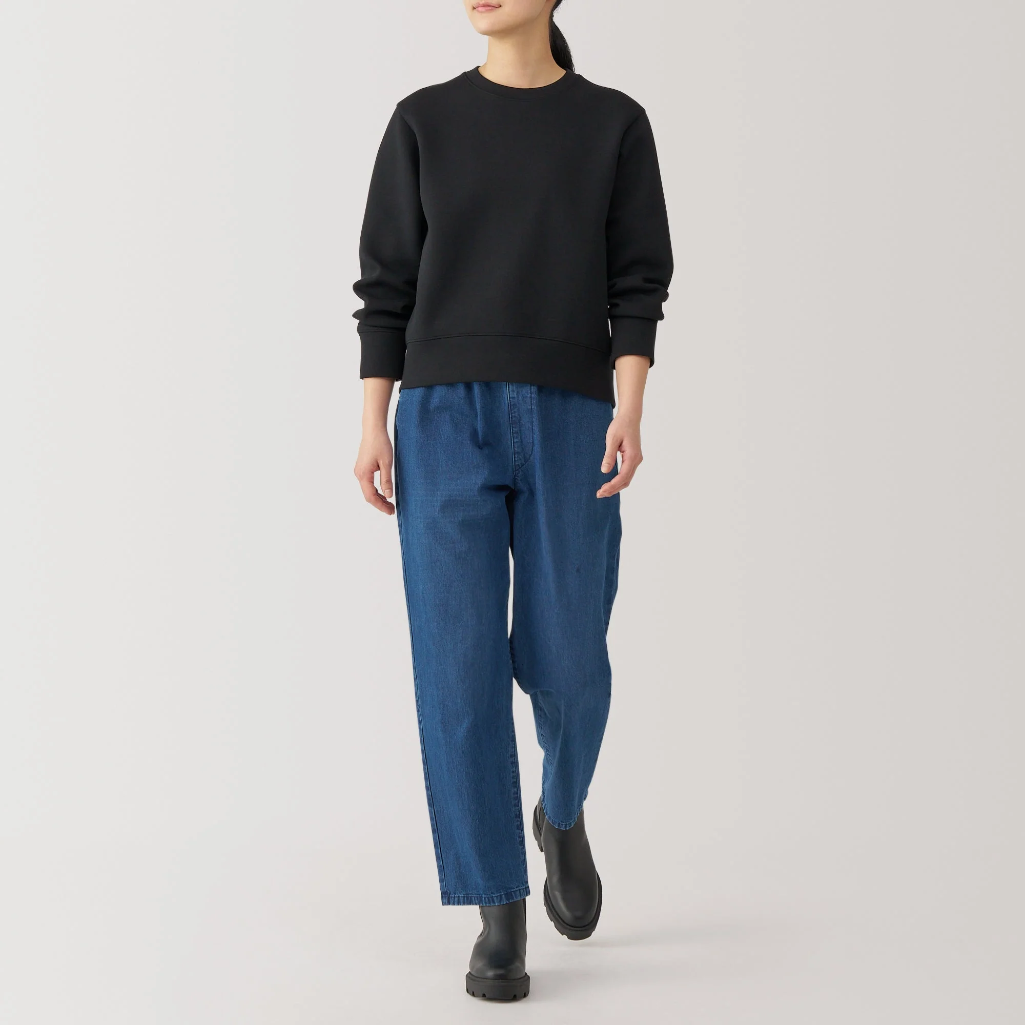 Women's Washed Denim Easy Tapered Pants - Image 13
