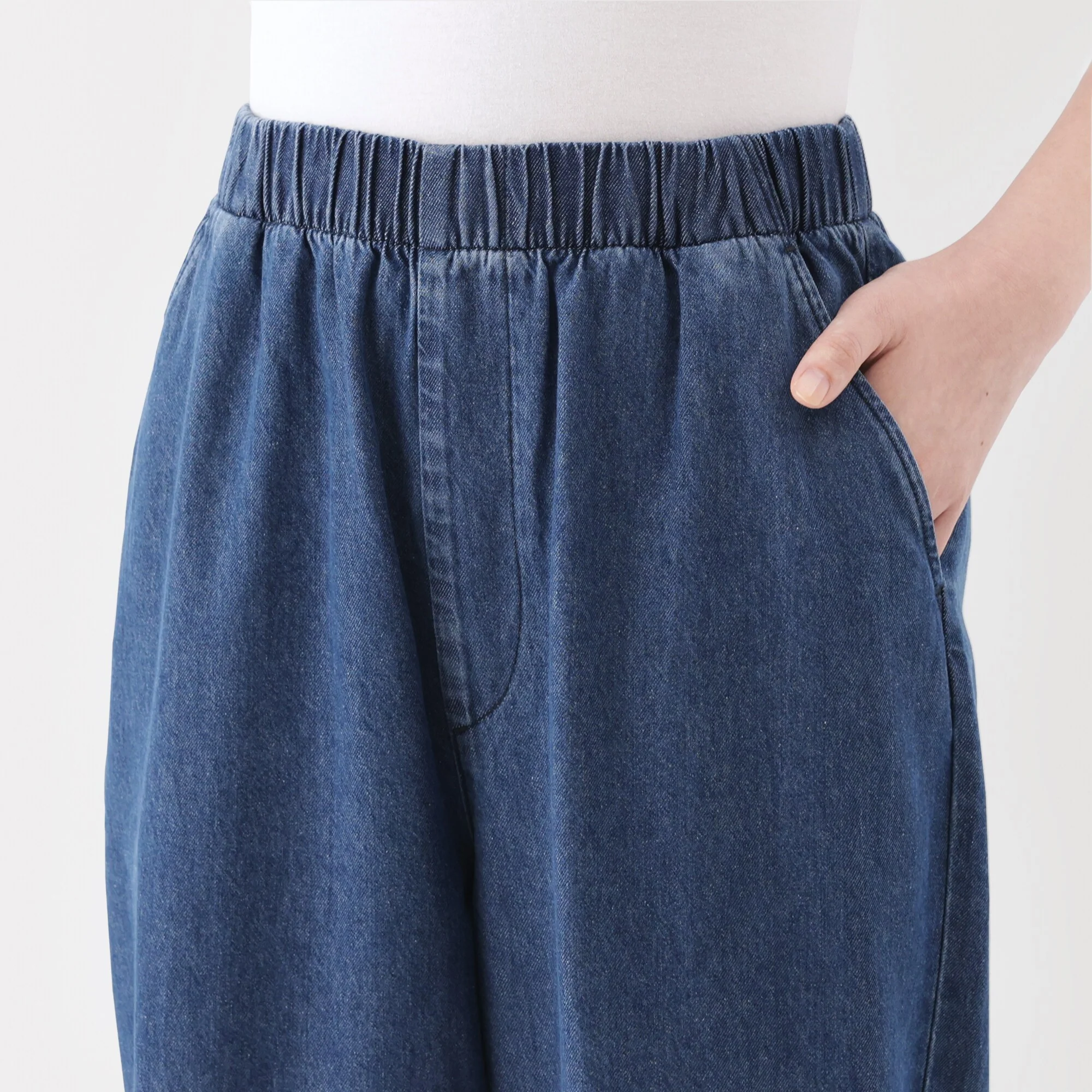 Women's Washed Denim Easy Tapered Pants - Image 7