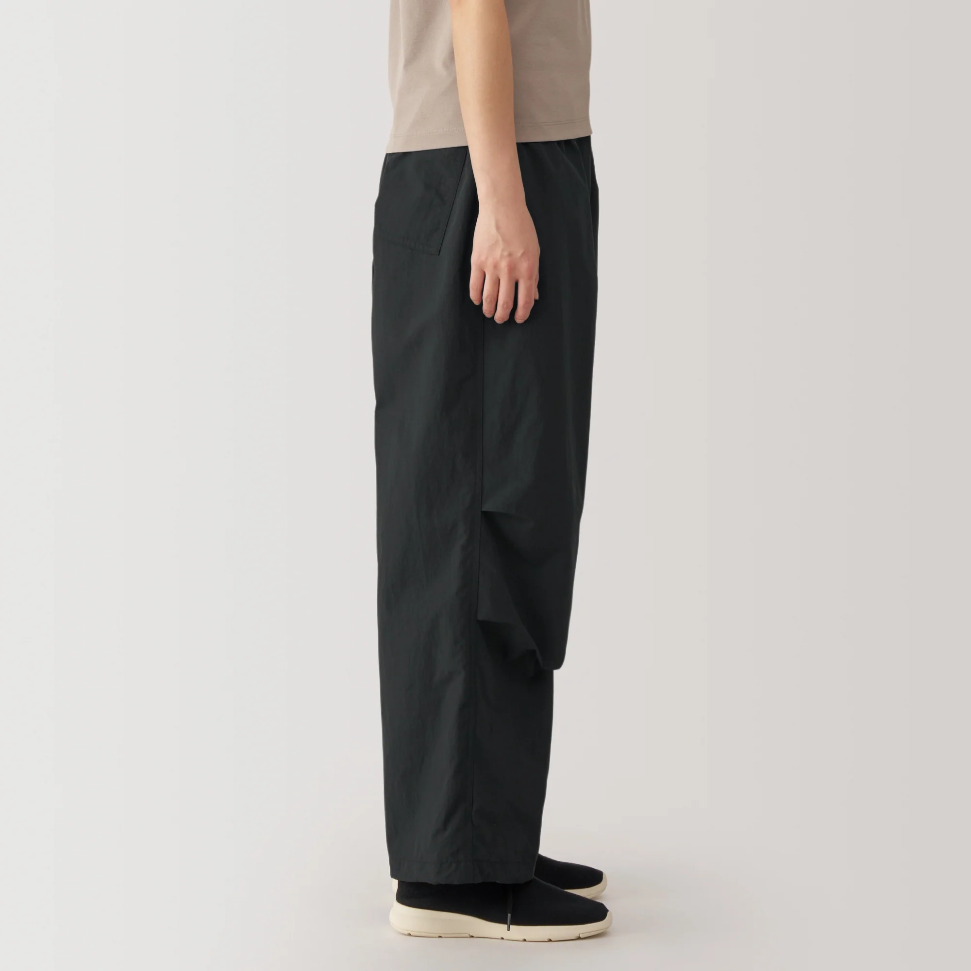 Women's Water Repellent Nylon Wind Wide Pants - Image 38
