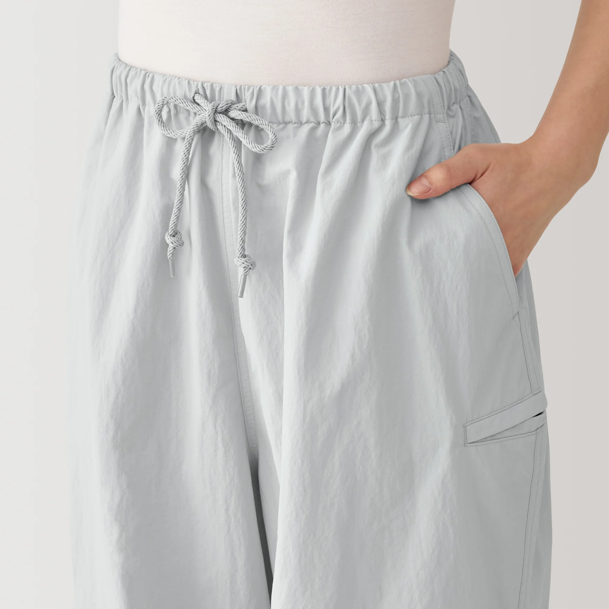 Women's Water Repellent Nylon Wind Wide Pants - Image 7