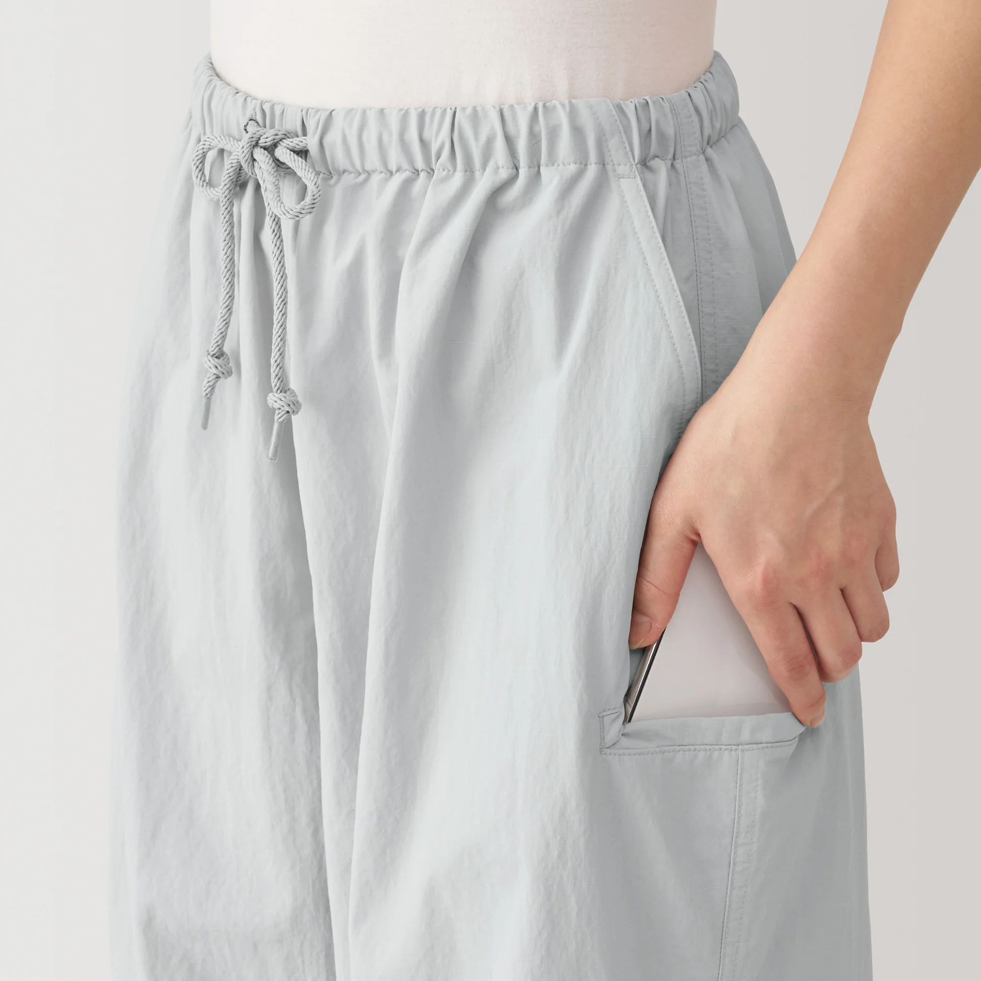 Women's Water Repellent Nylon Wind Wide Pants - Image 9