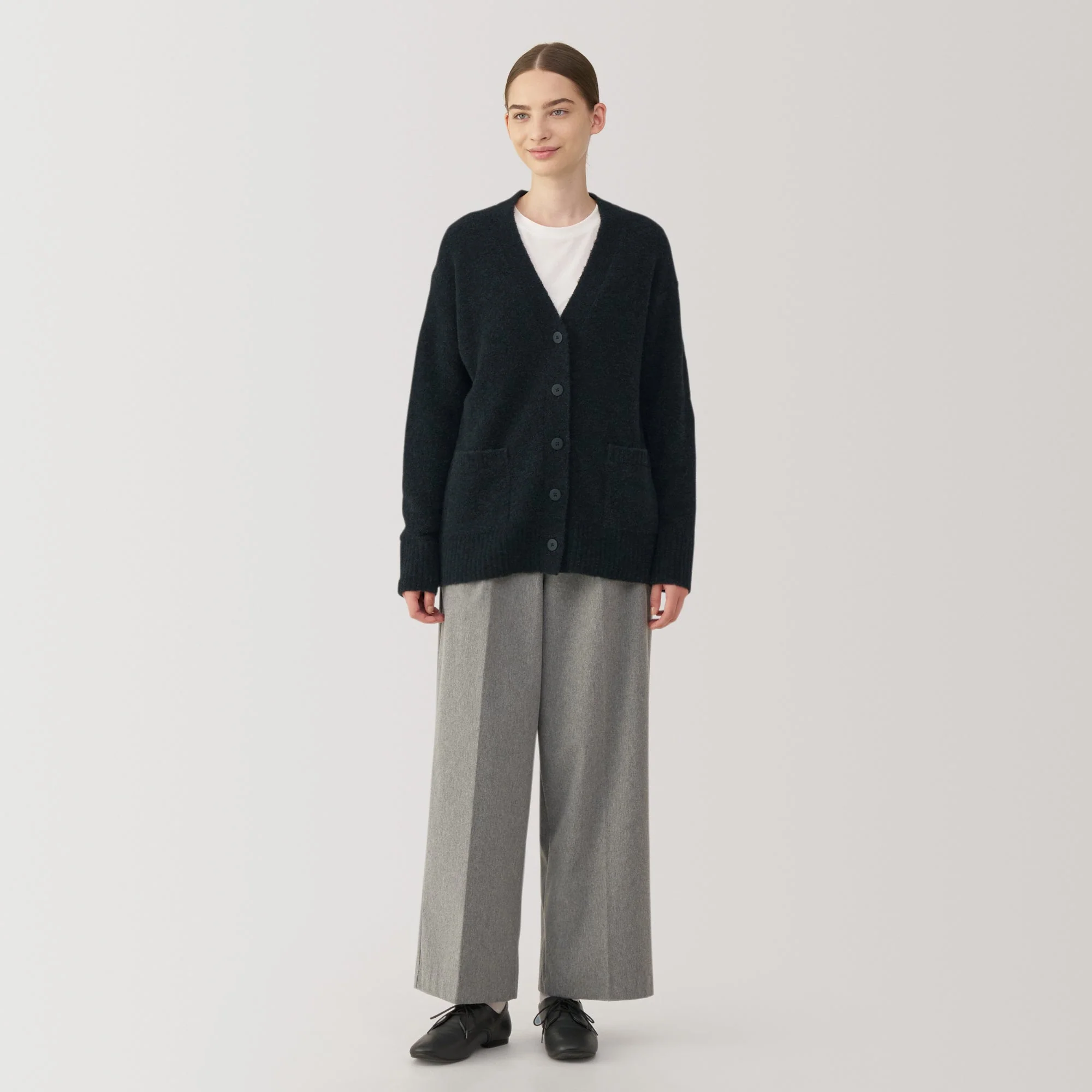 Women's Wool Blend Boucle V-Neck Cardigan - Image 12