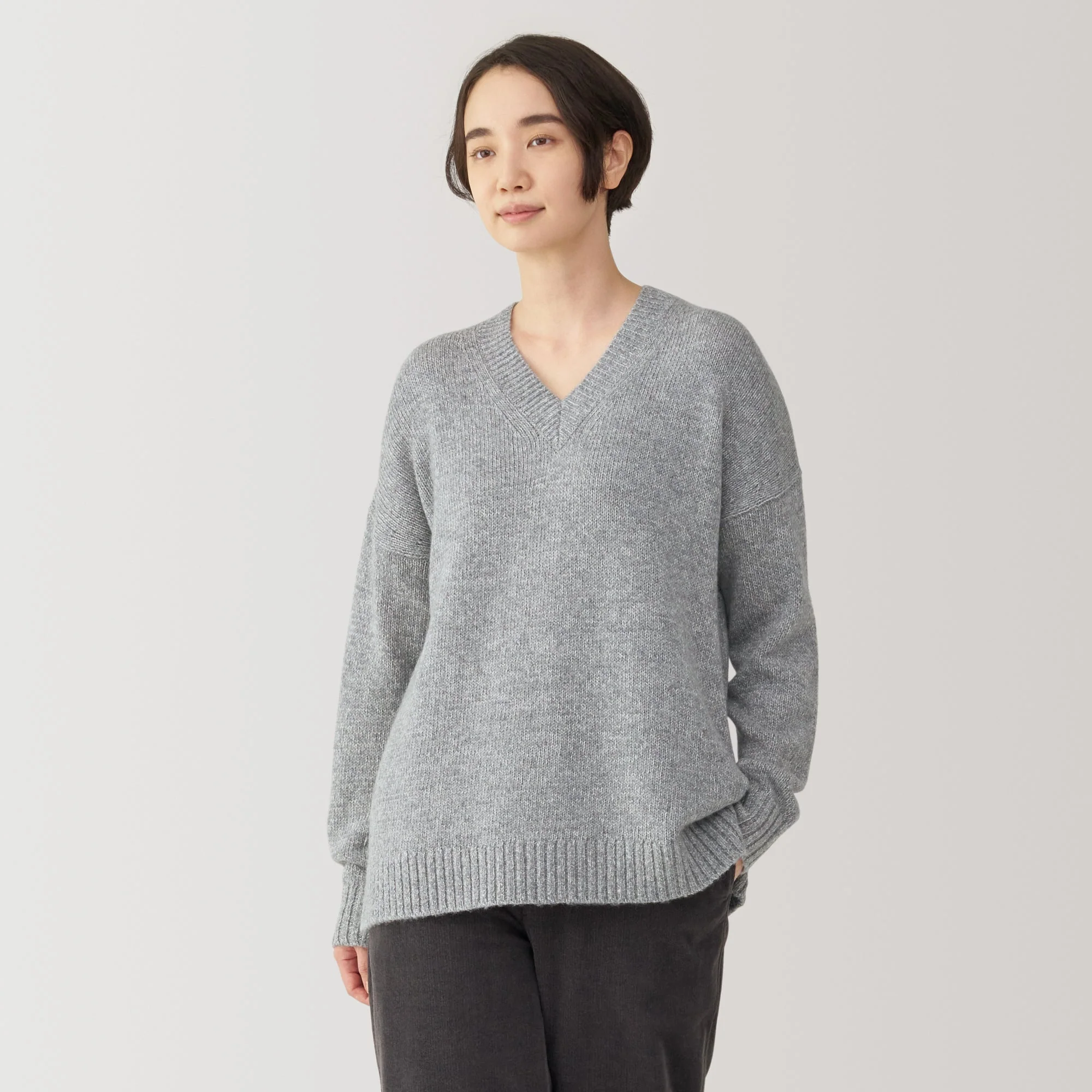 Women's Yak Wool Blend V-Neck Sweater