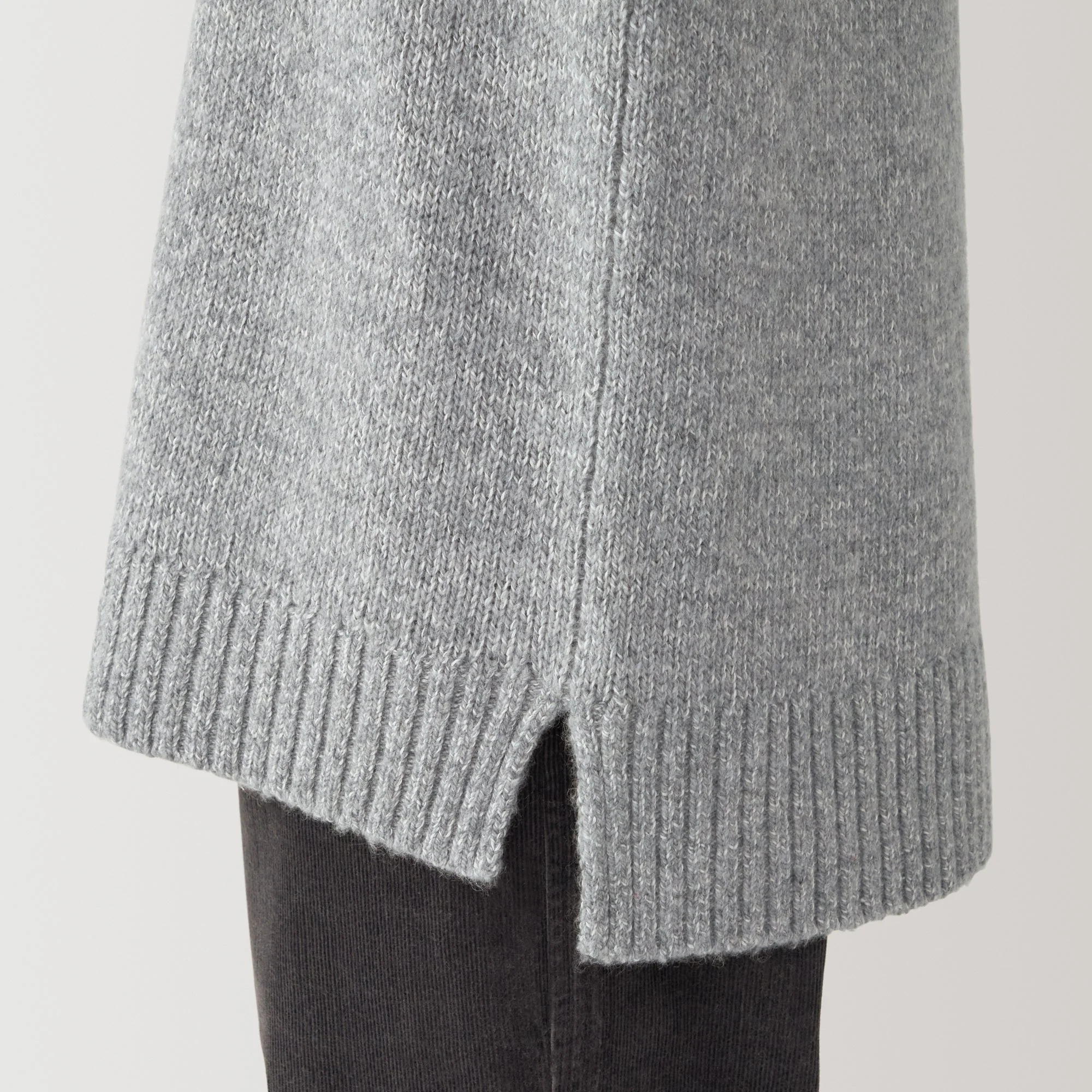 Women's Yak Wool Blend V-Neck Sweater - Image 8