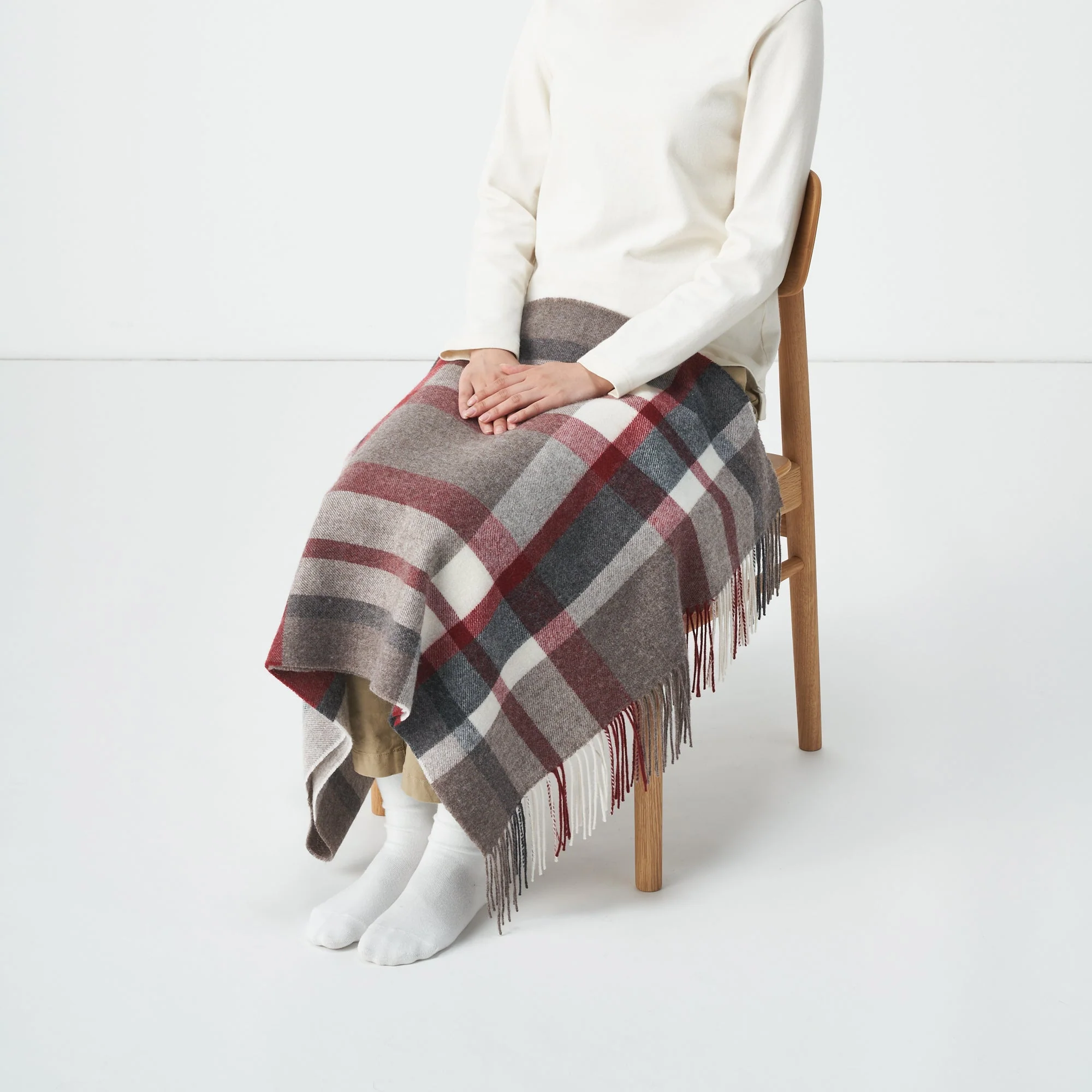 Wool 2-way Patterned Large Stole - Image 17
