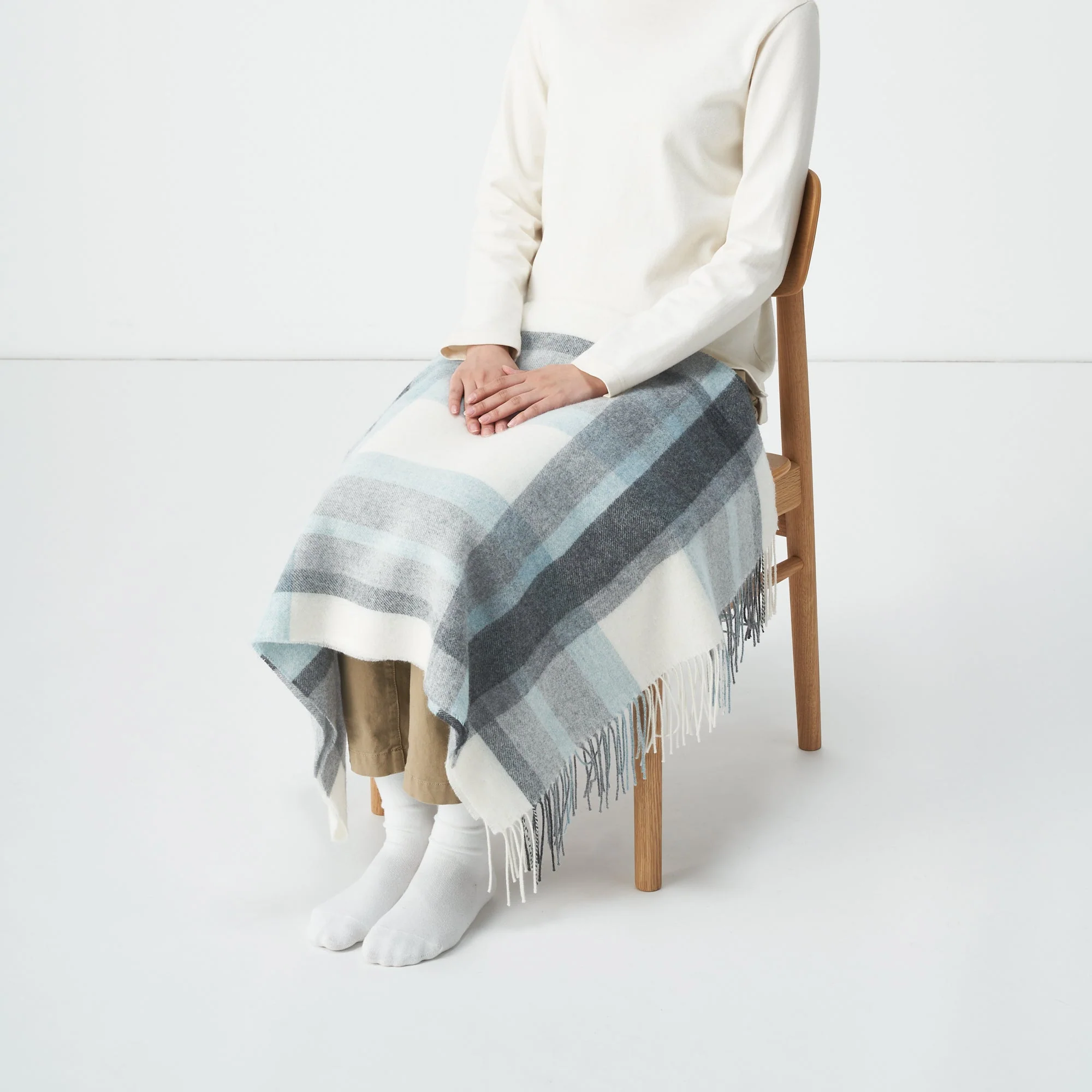 Wool 2-way Patterned Large Stole - Image 26