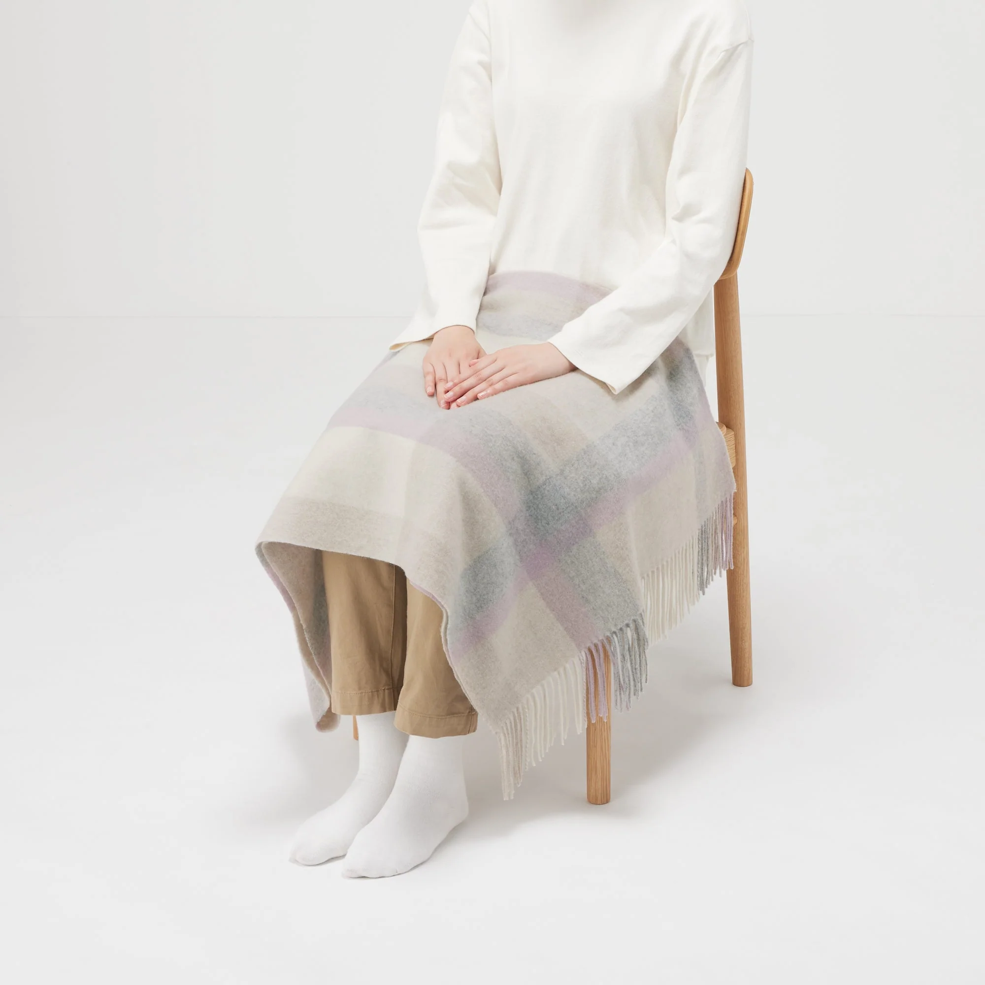 Wool Blanket Patterned Stole - Image 18