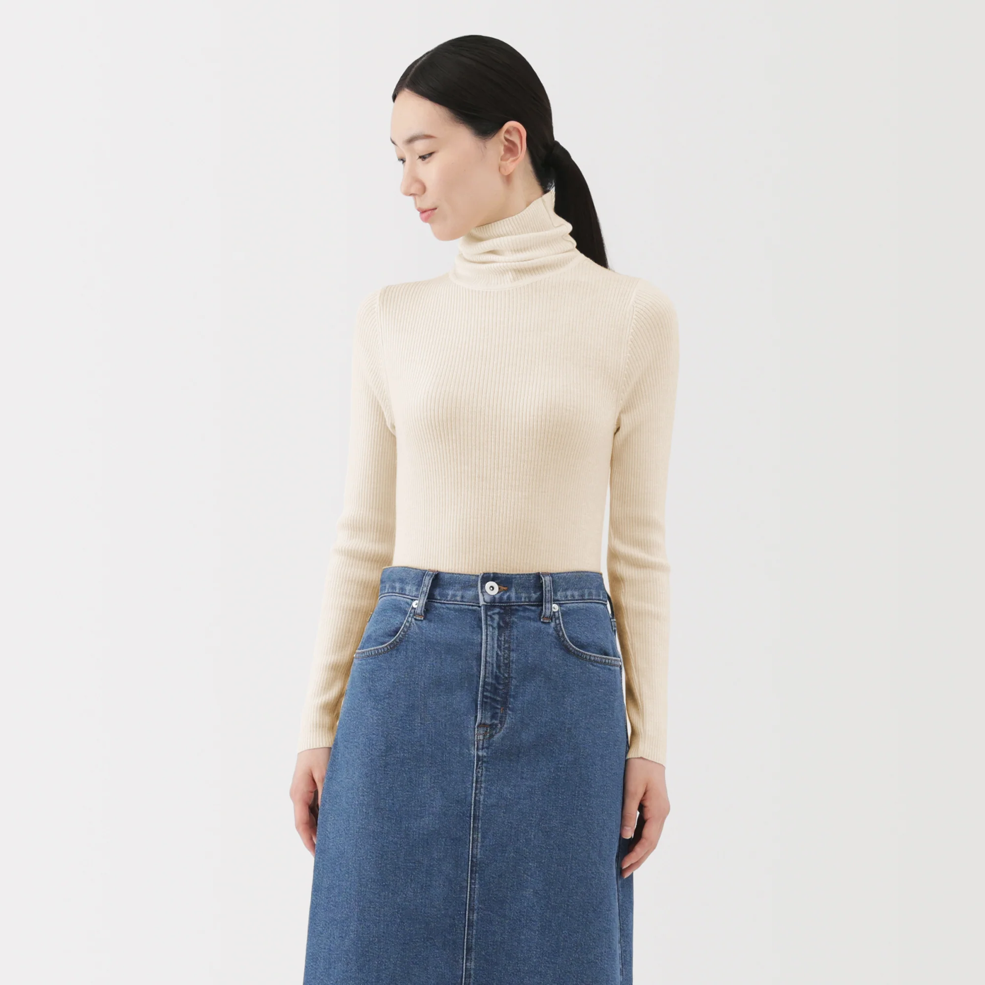 Wool Turtleneck Sweater - Image 11