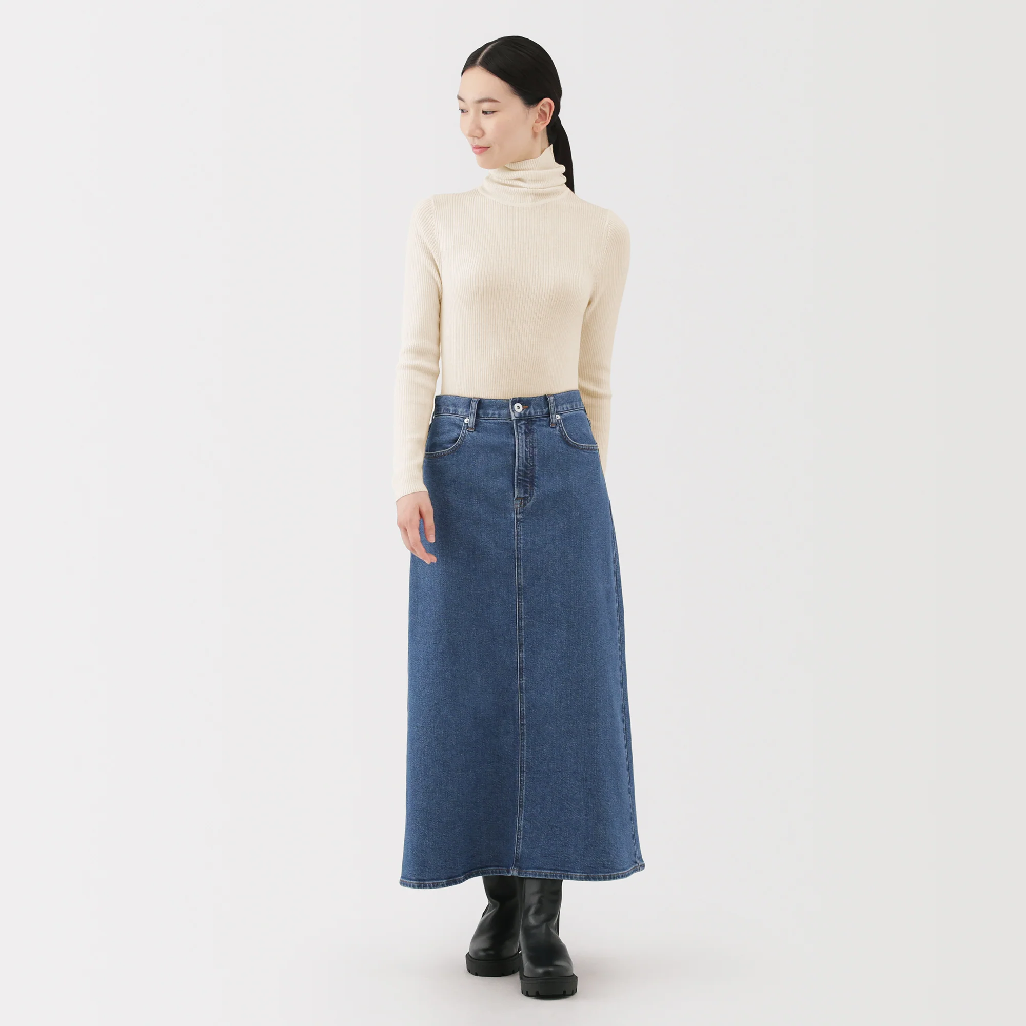 Wool Turtleneck Sweater - Image 12