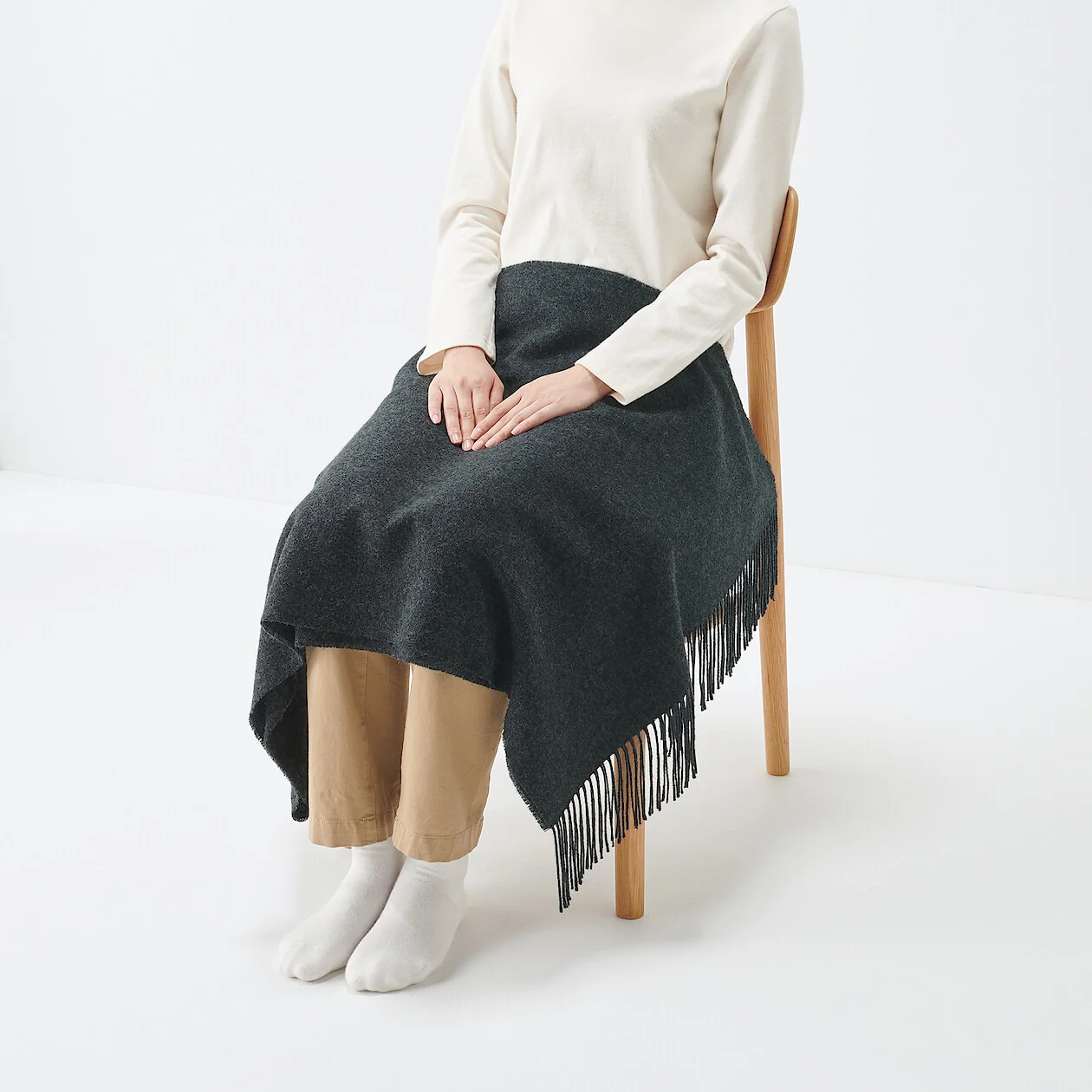 Wool Woven Stole 60 x 200 cm - Image 8