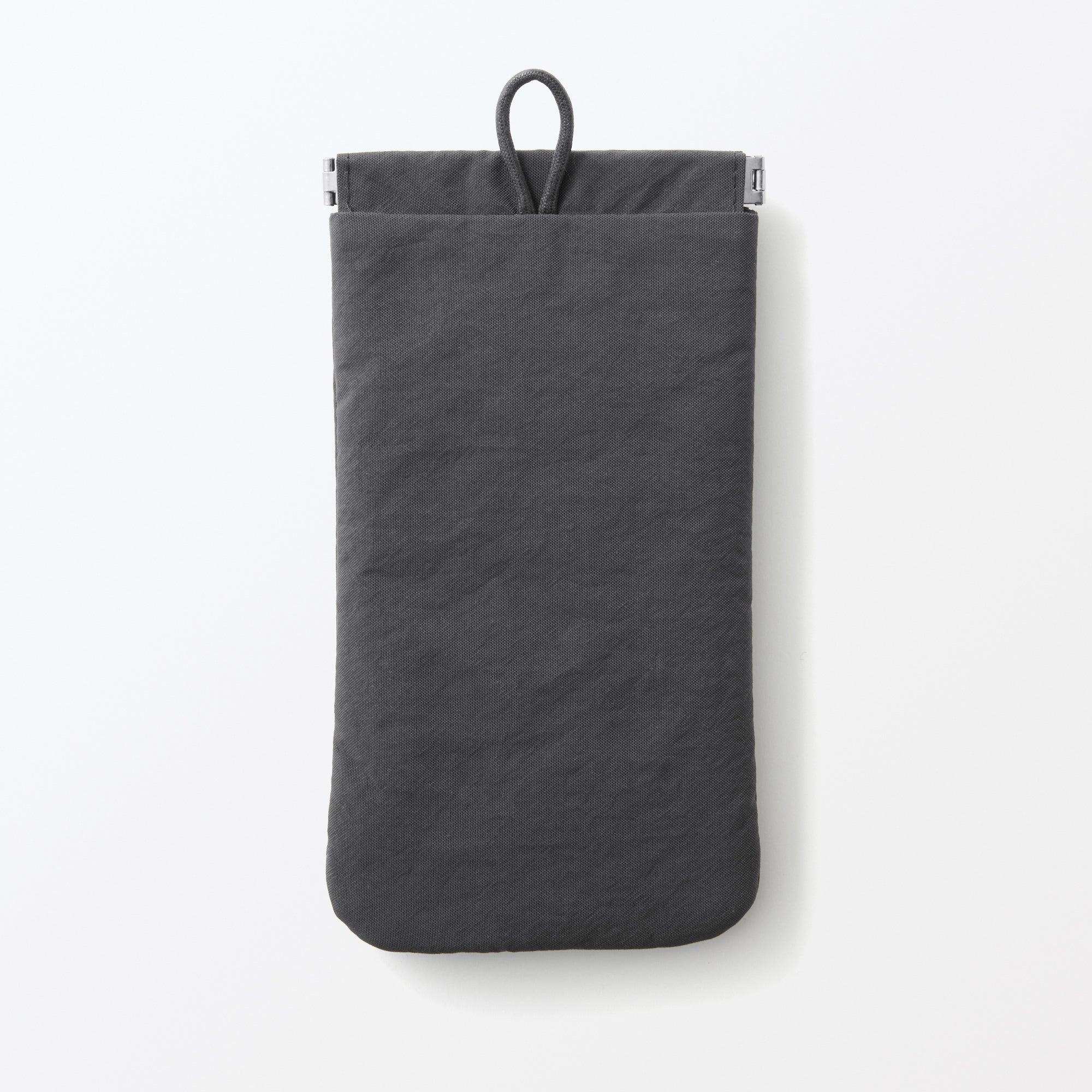 Wrinkled Nylon Self-Closing Flat Pouch - Medium - Image 15