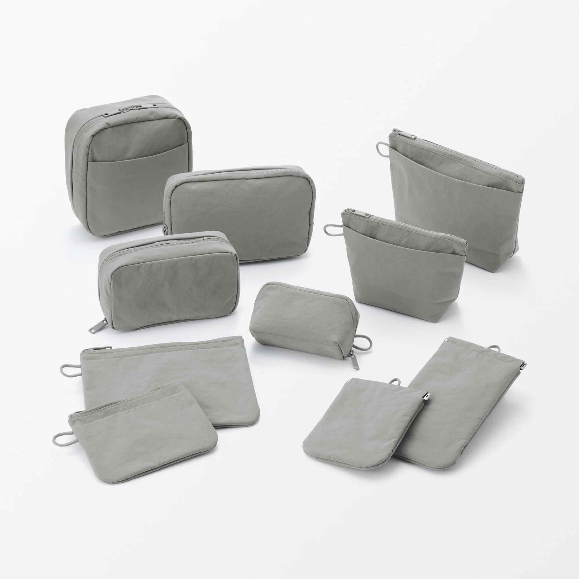 Wrinkled Nylon Self-Closing Flat Pouch - Medium - Image 6