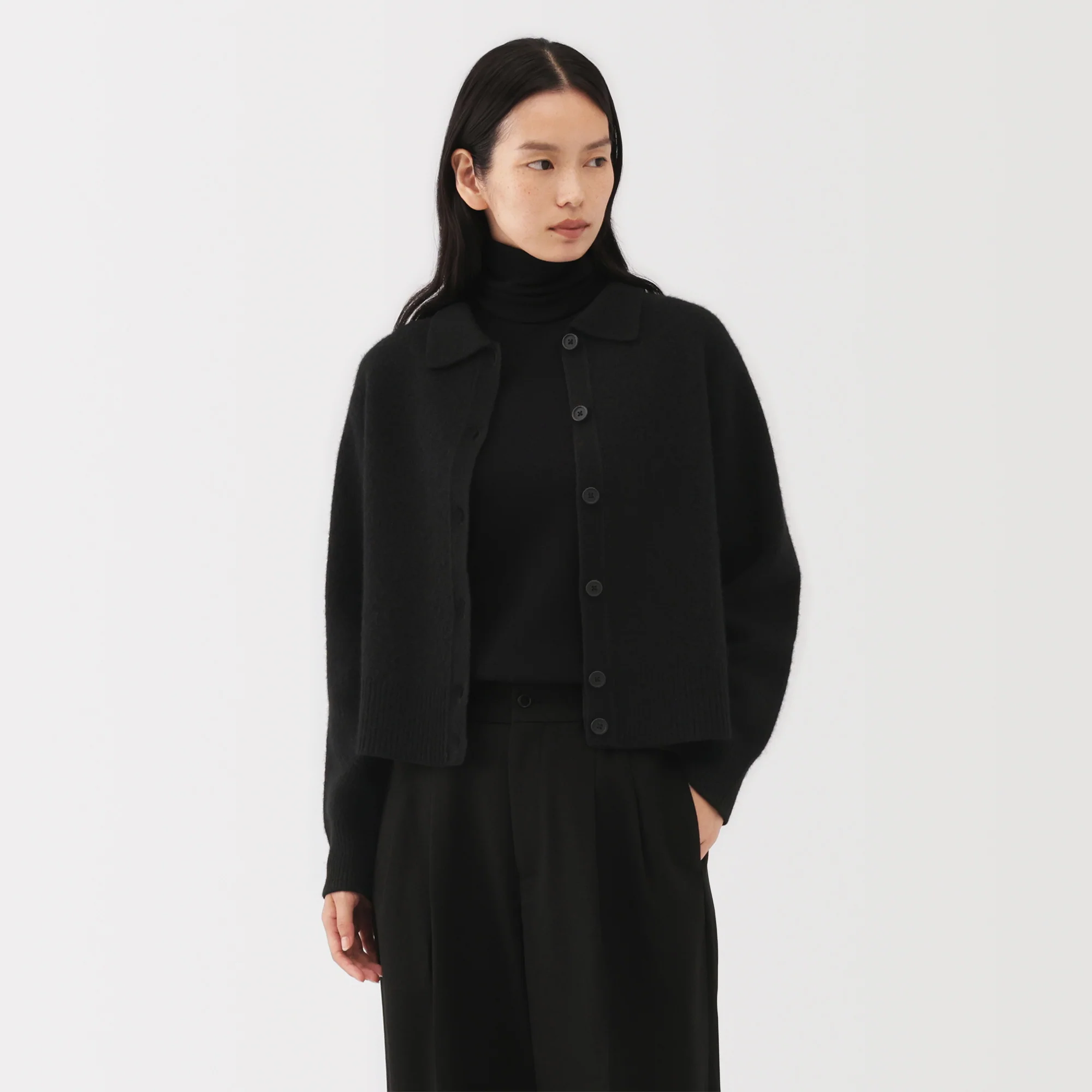 Labo Yak Wool Collared Cardigan - Image 11