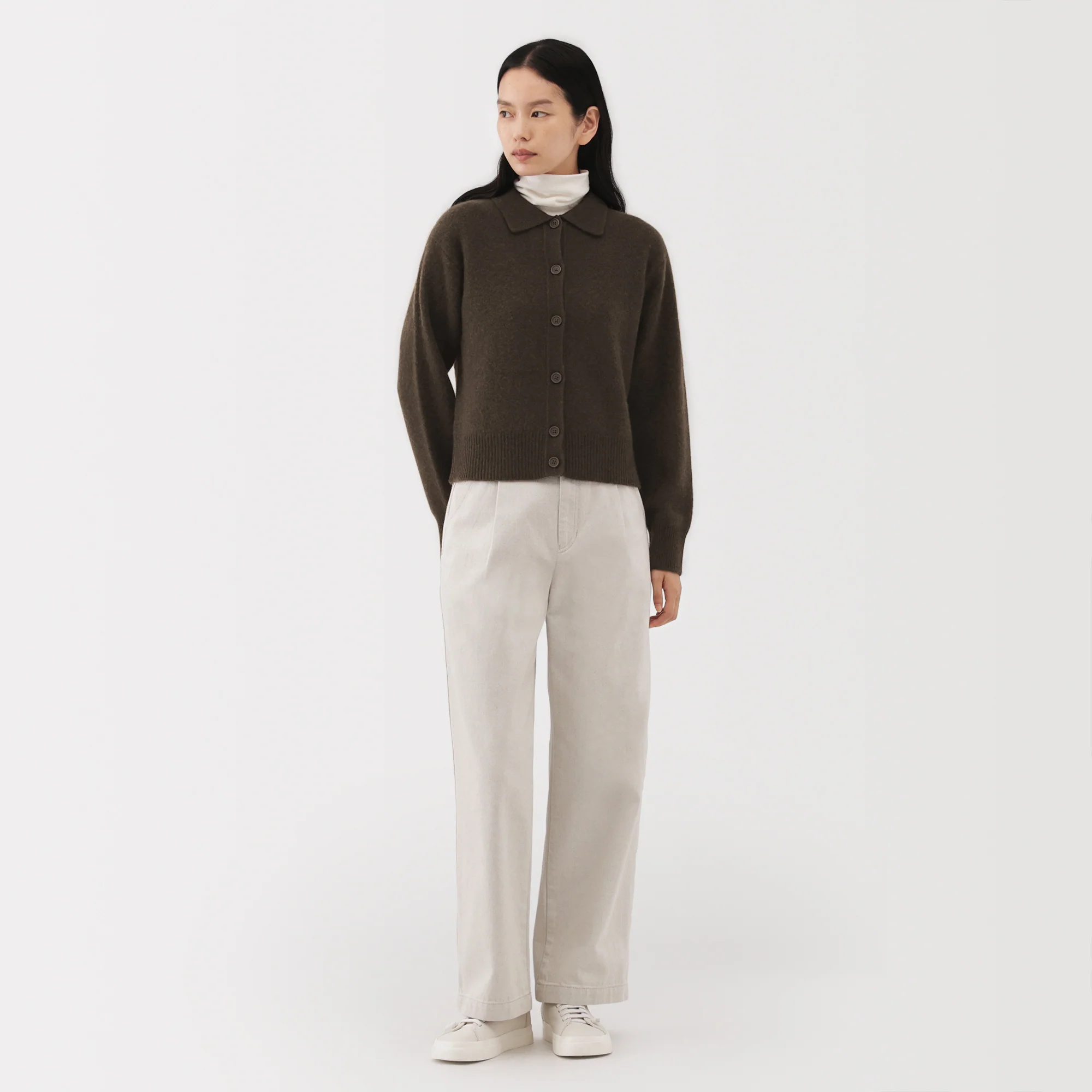 Labo Yak Wool Collared Cardigan - Image 17